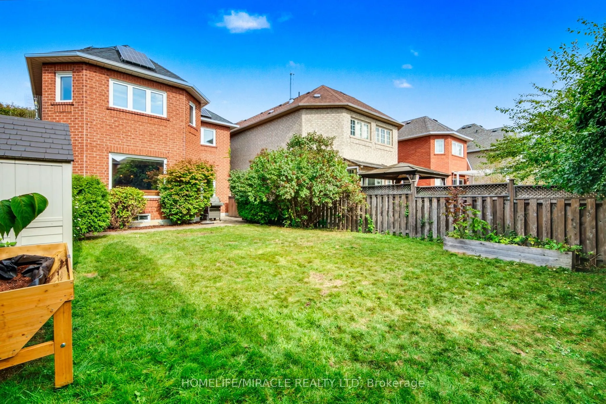 373 Turnberry Crescent