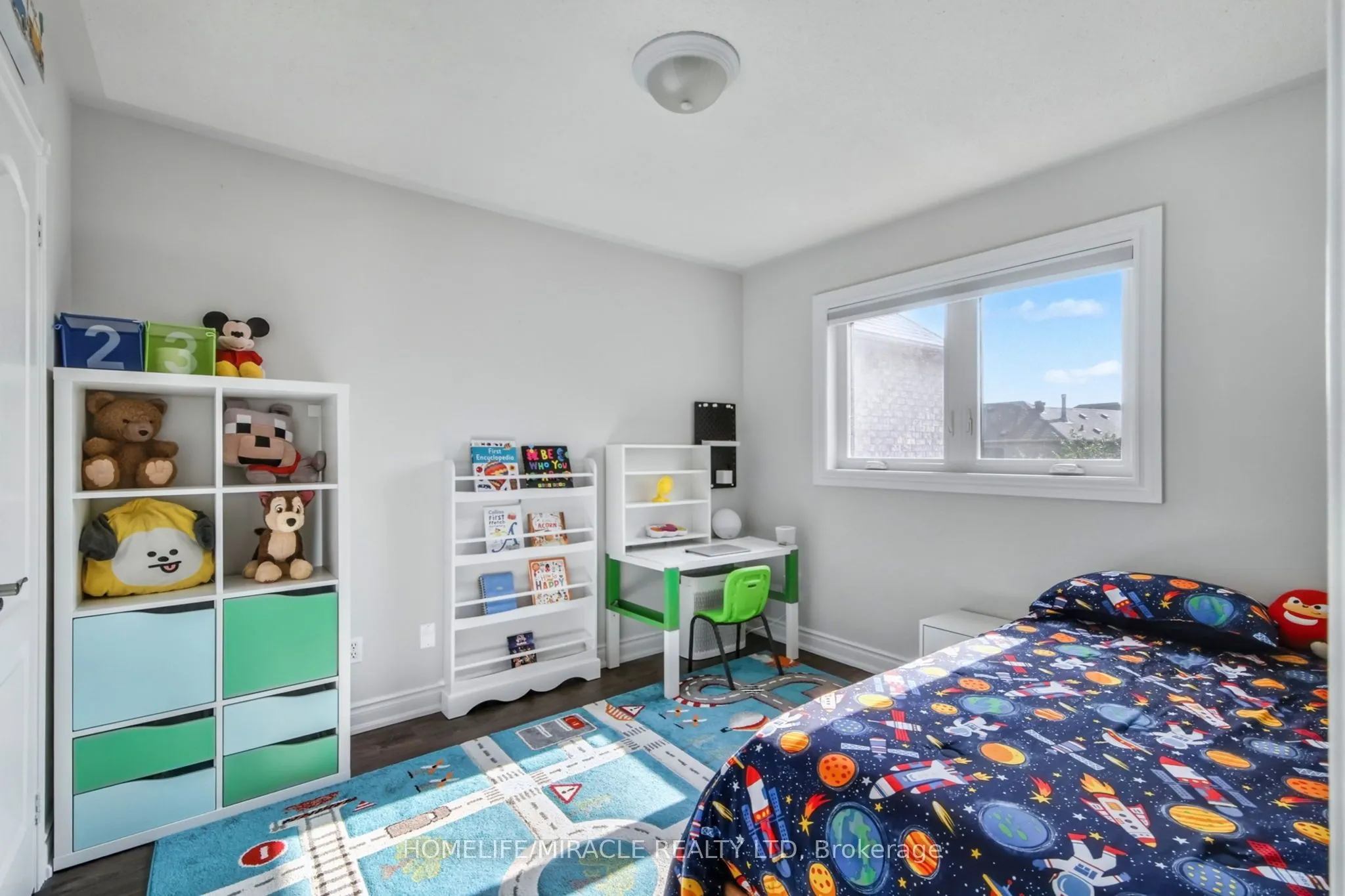 373 Turnberry Crescent
