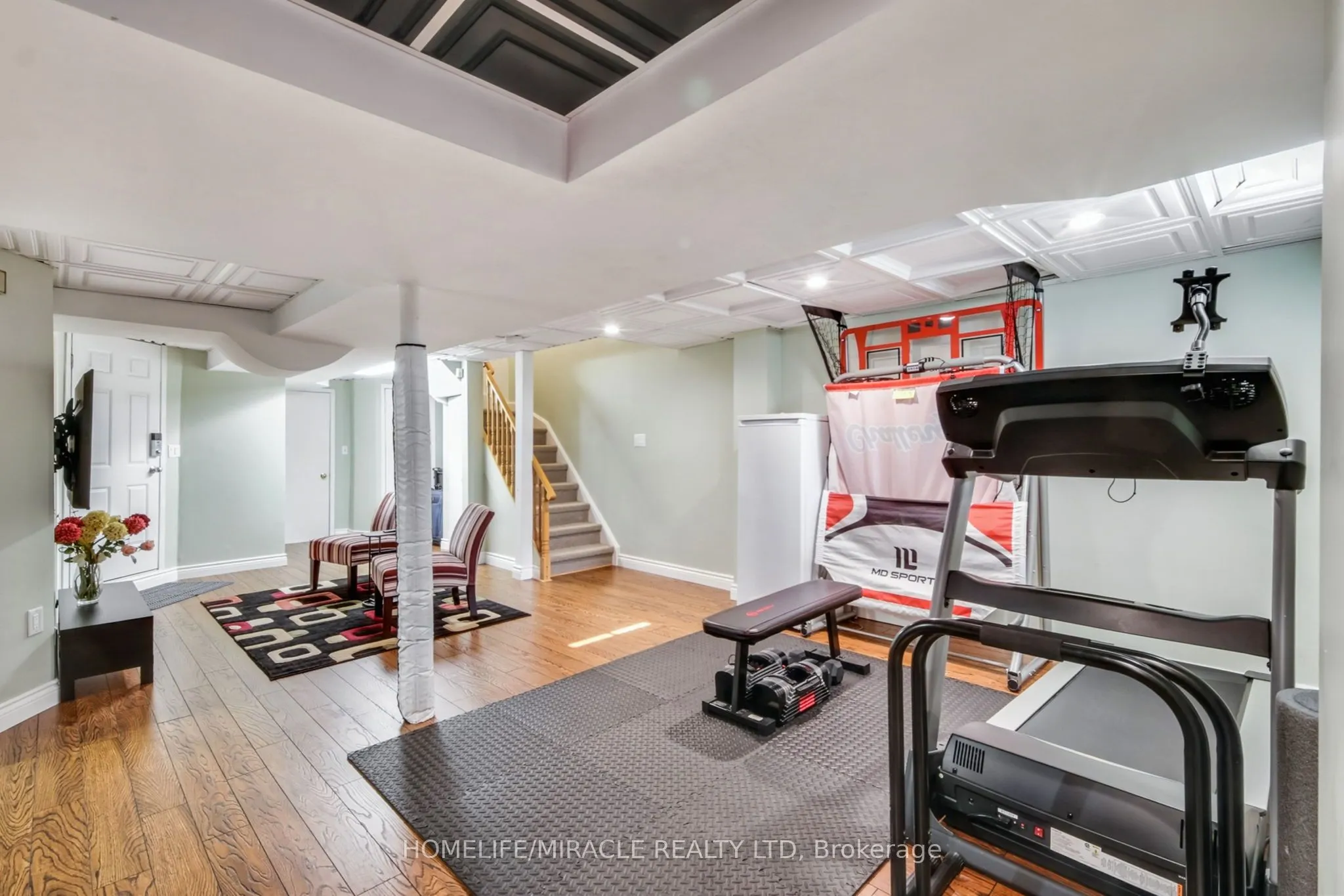 373 Turnberry Crescent