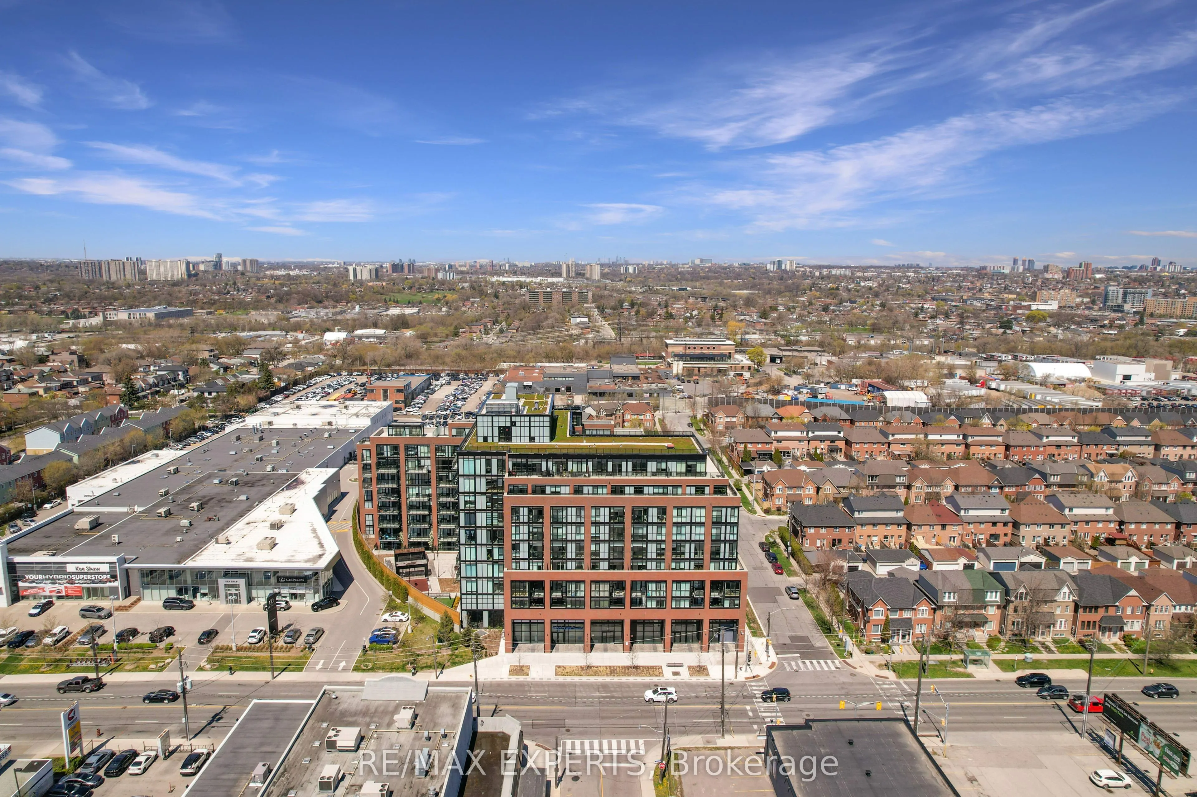 2300 St Clair Avenue W, #811