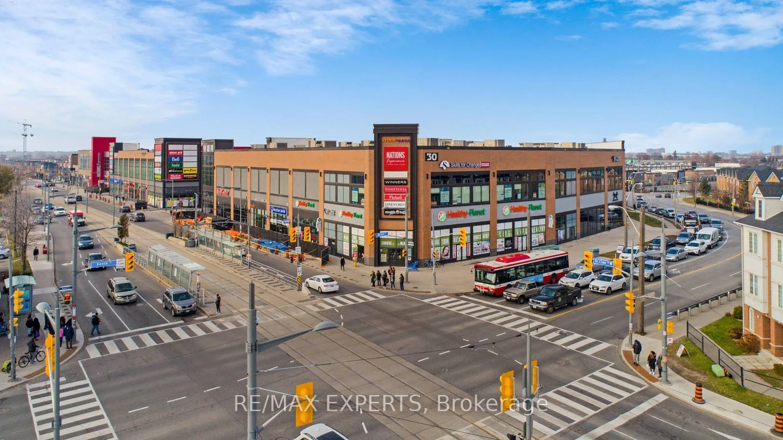 2300 St Clair Avenue W, #811