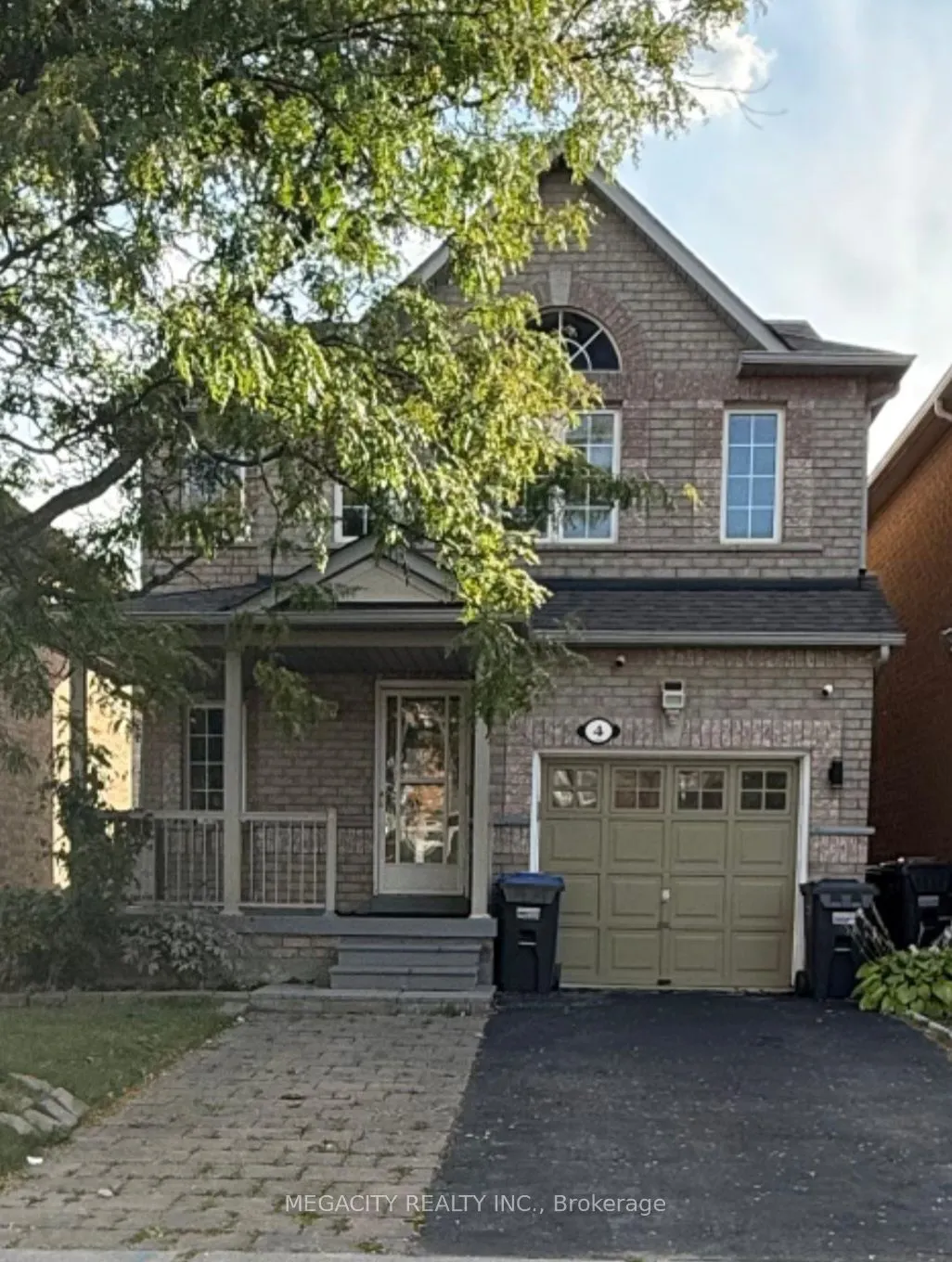 4 Slessor Lane