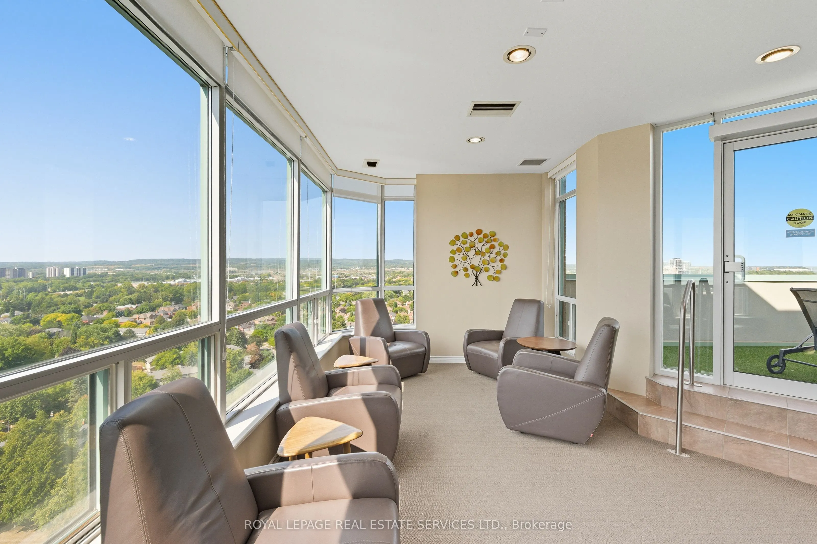 1276 Maple Crossing Boulevard, #614