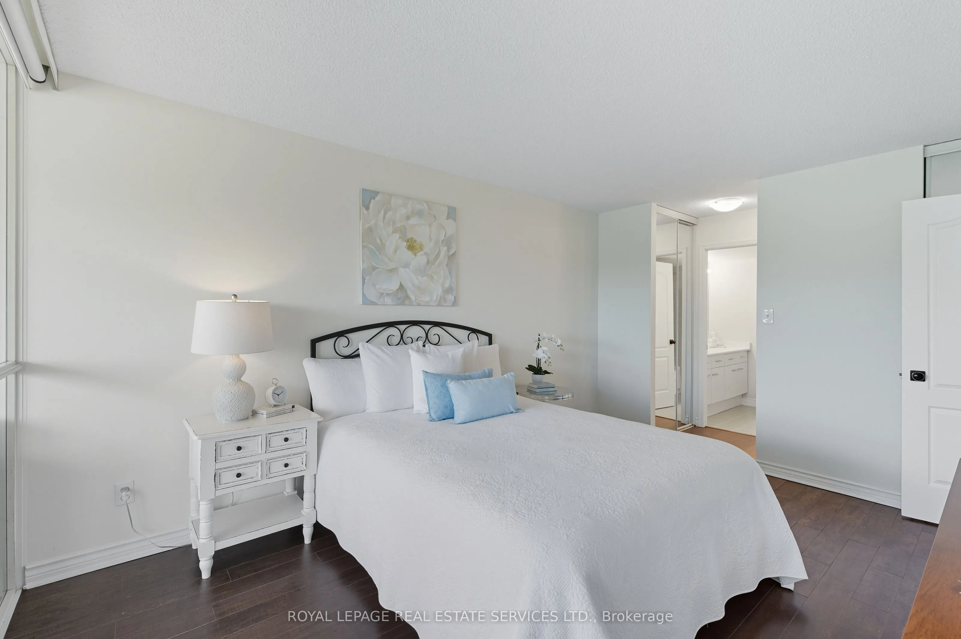 1276 Maple Crossing Boulevard, #614
