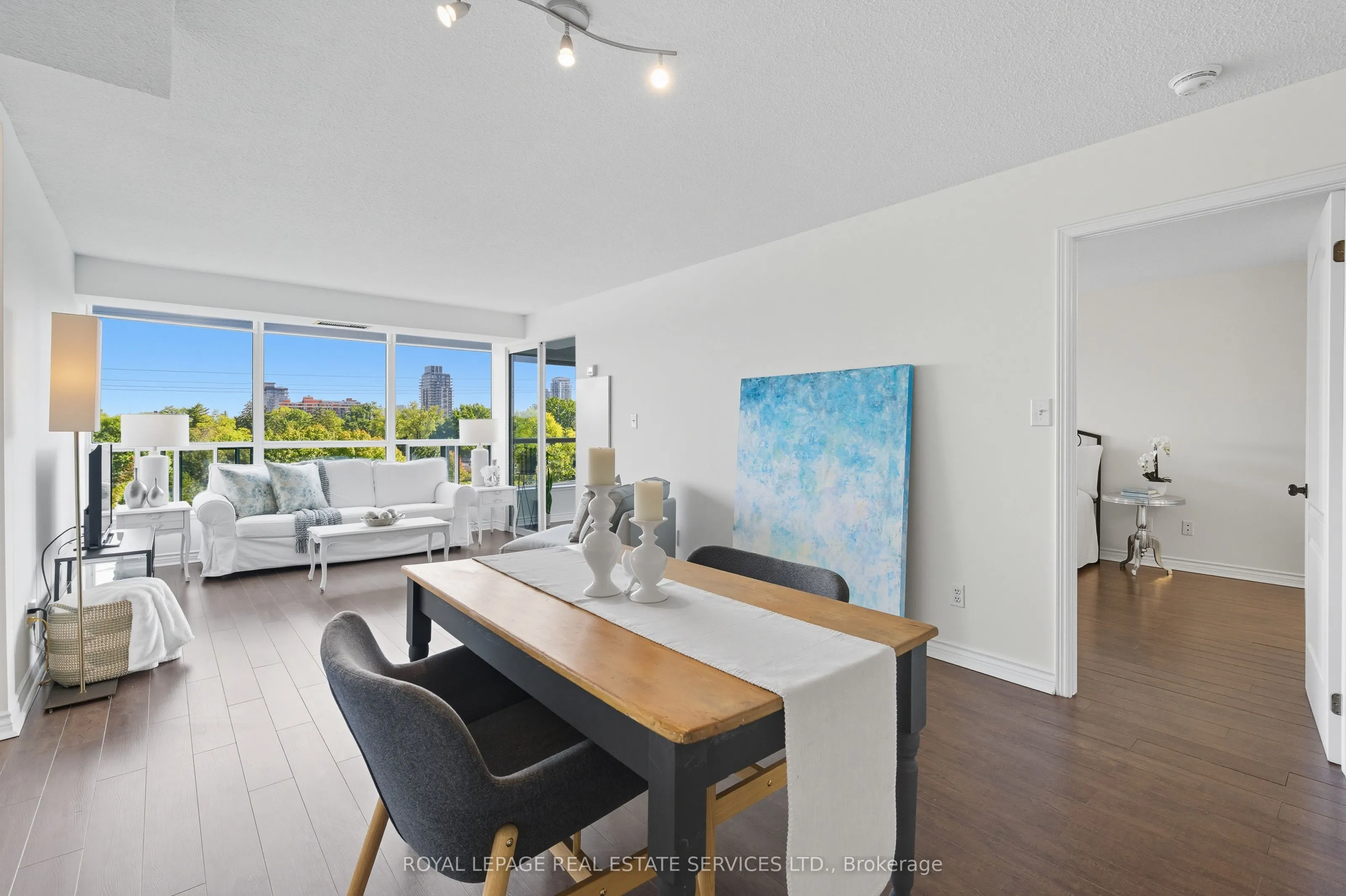 1276 Maple Crossing Boulevard, #614