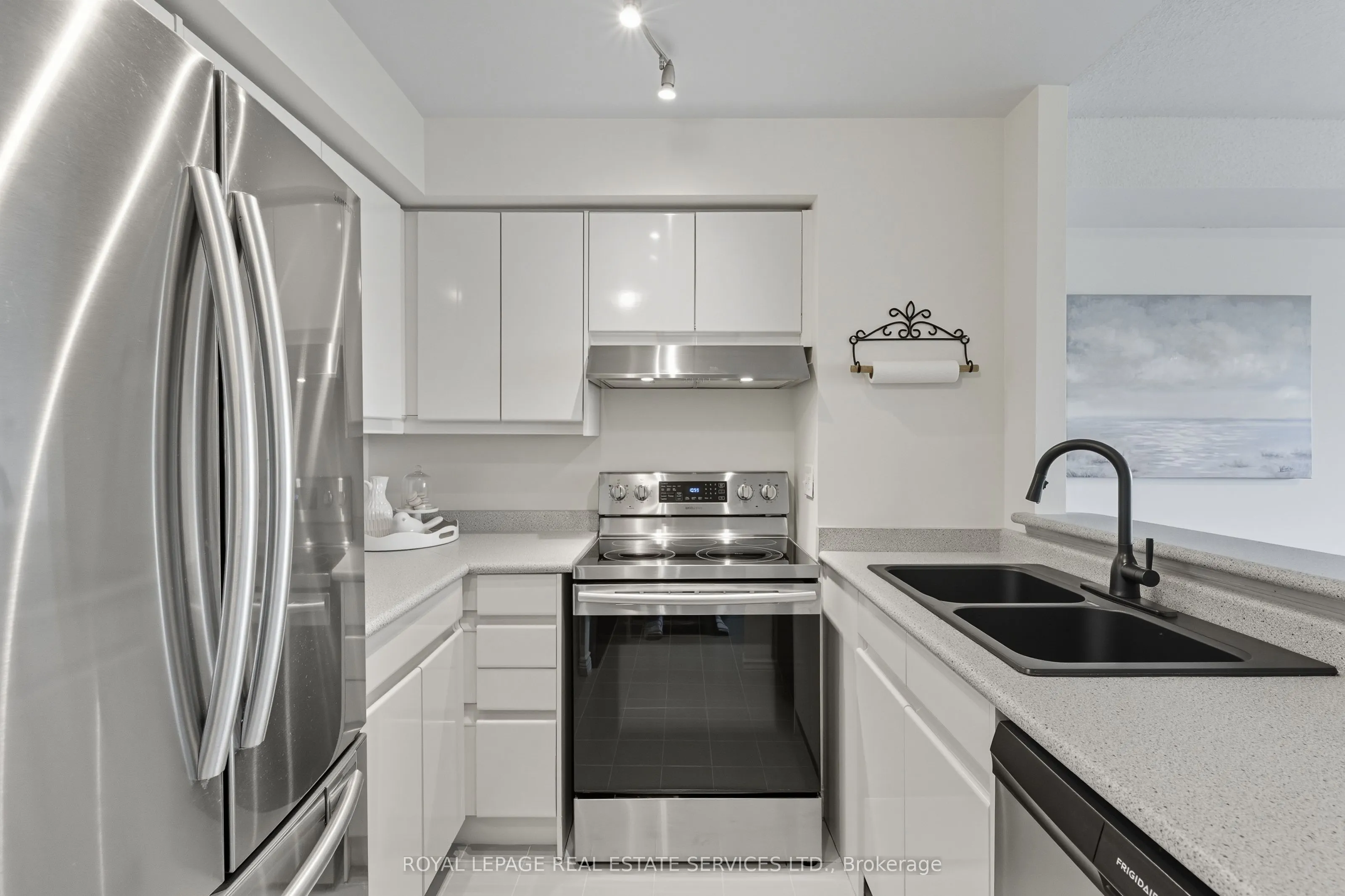 1276 Maple Crossing Boulevard, #614