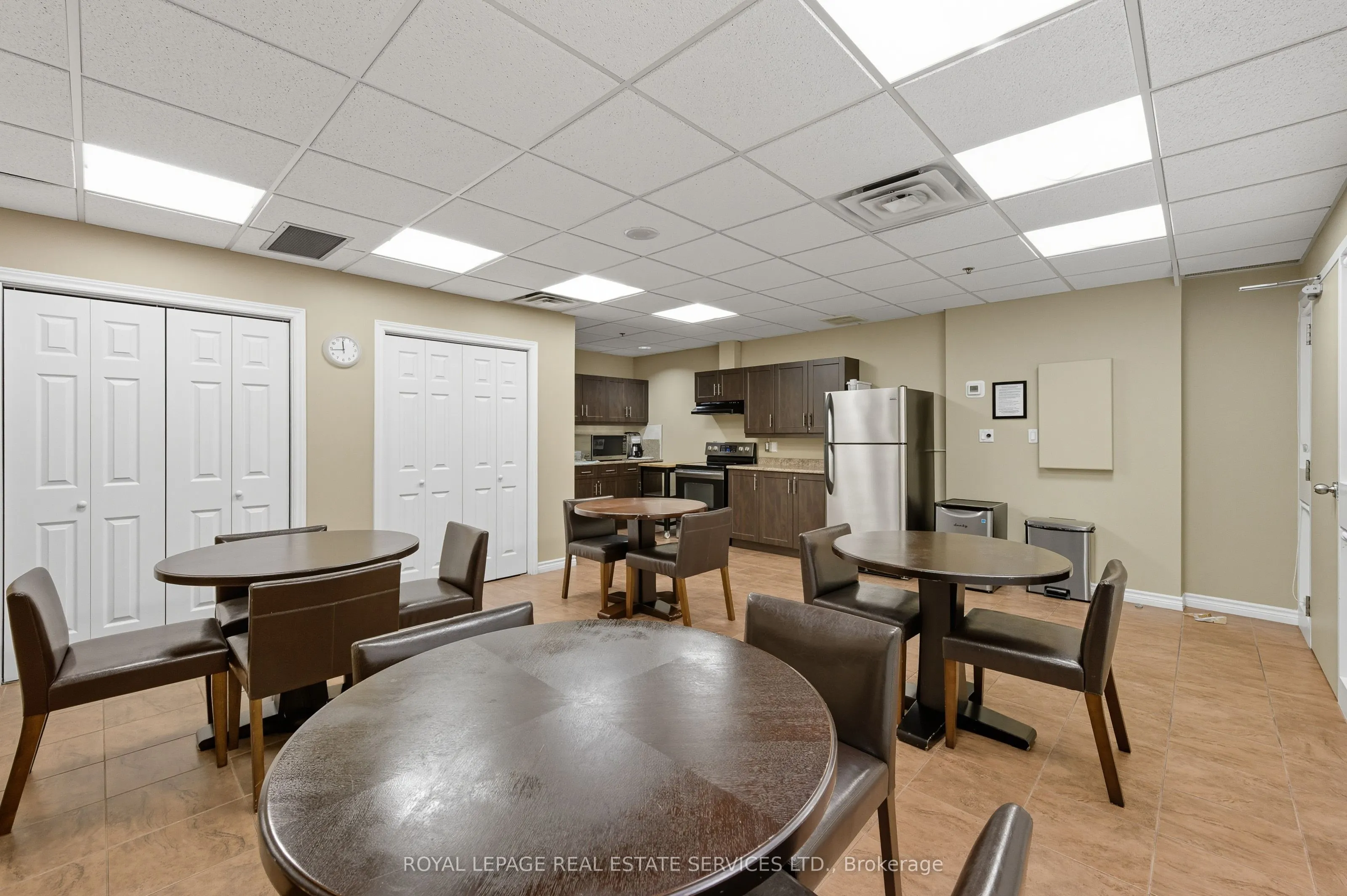 1276 Maple Crossing Boulevard, #614
