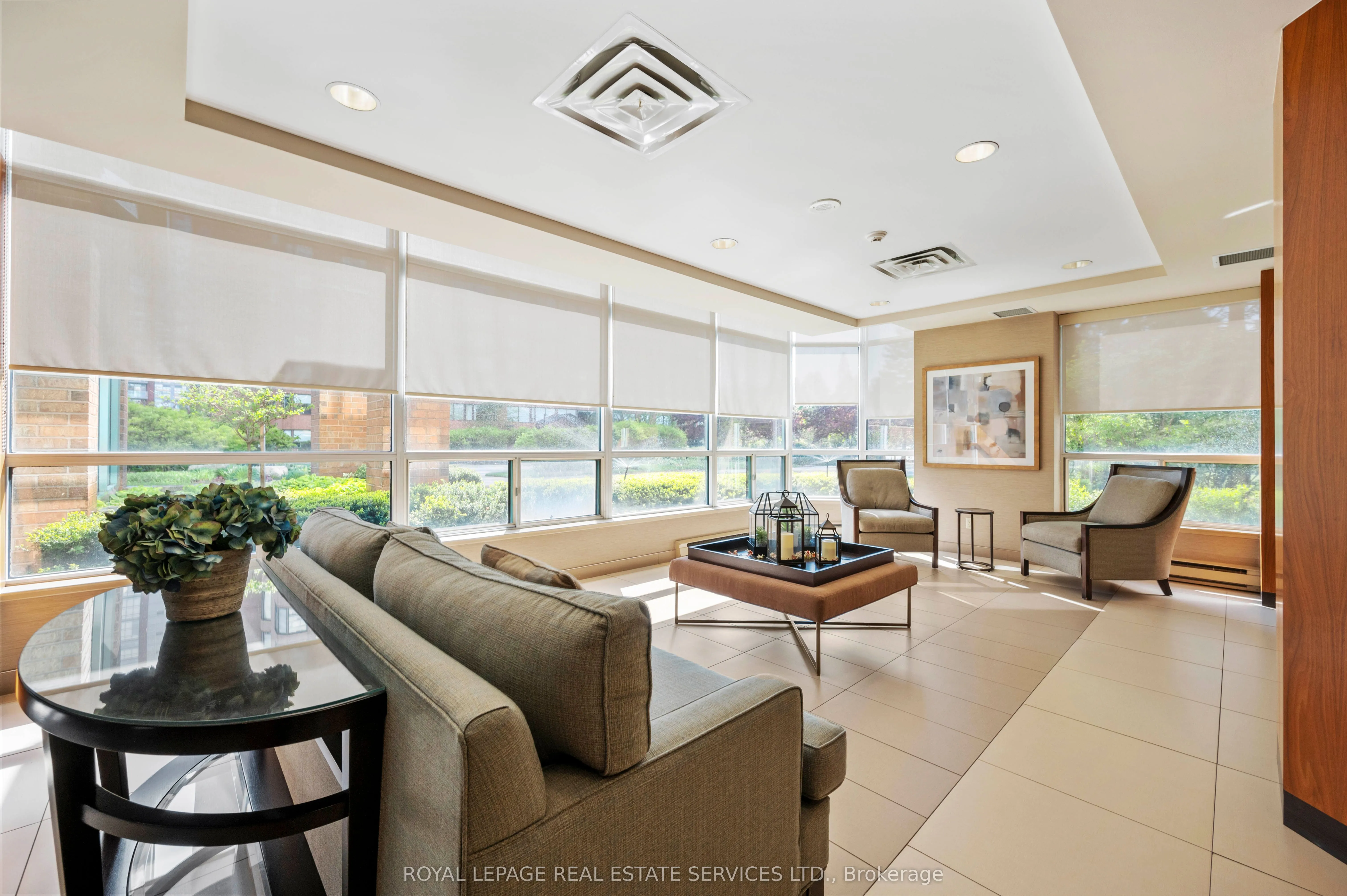 1276 Maple Crossing Boulevard, #614