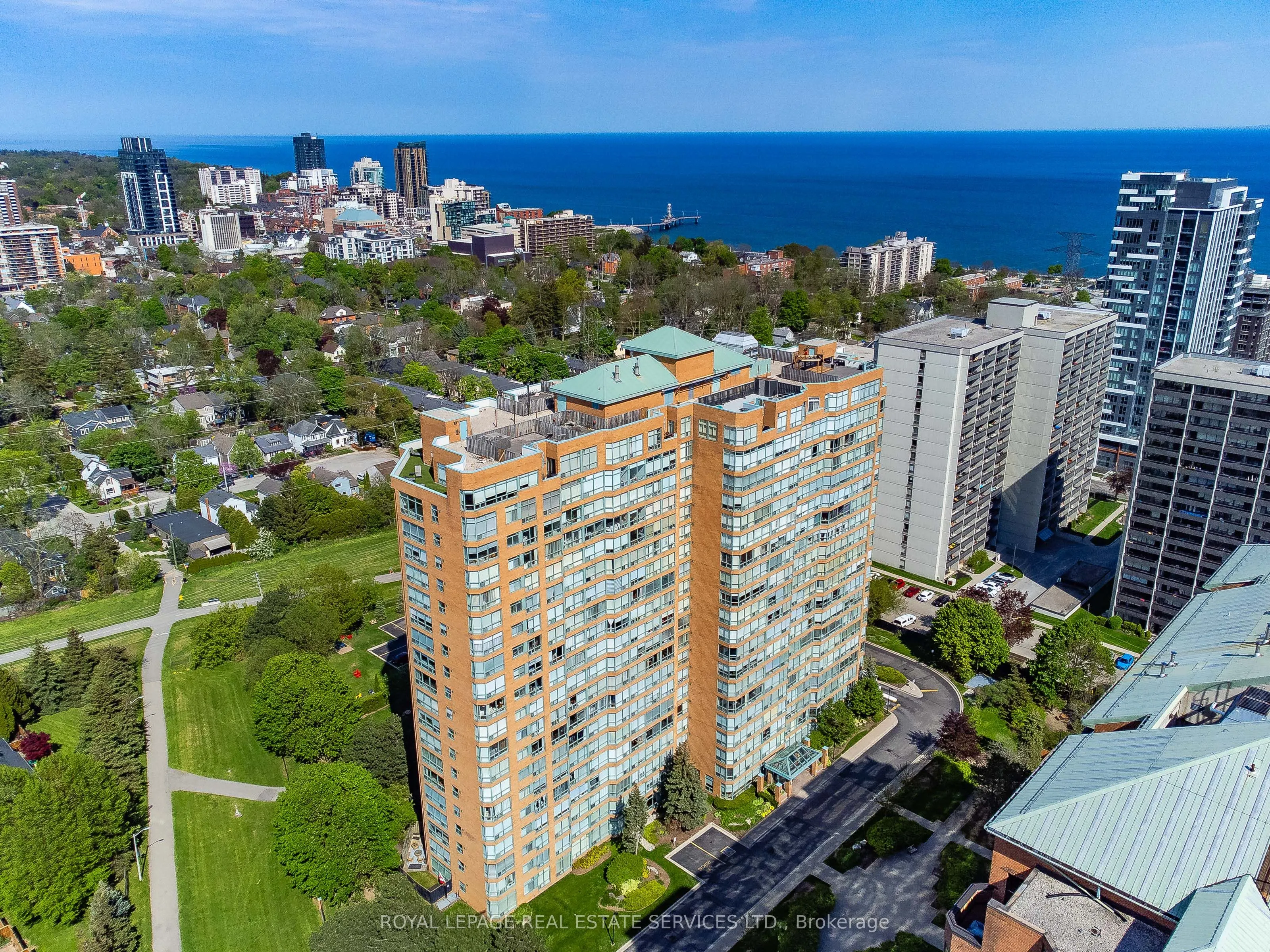1276 Maple Crossing Boulevard, #614