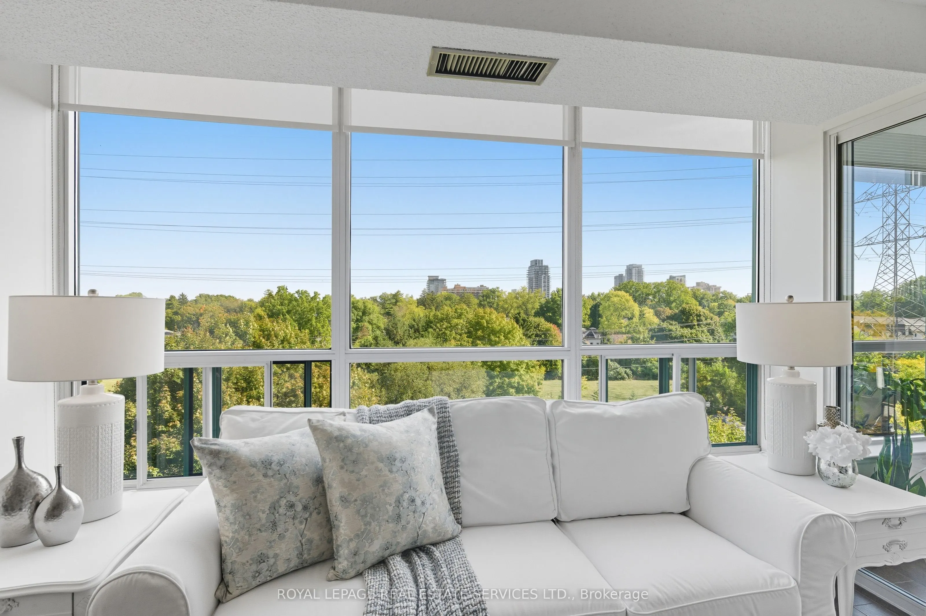 1276 Maple Crossing Boulevard, #614