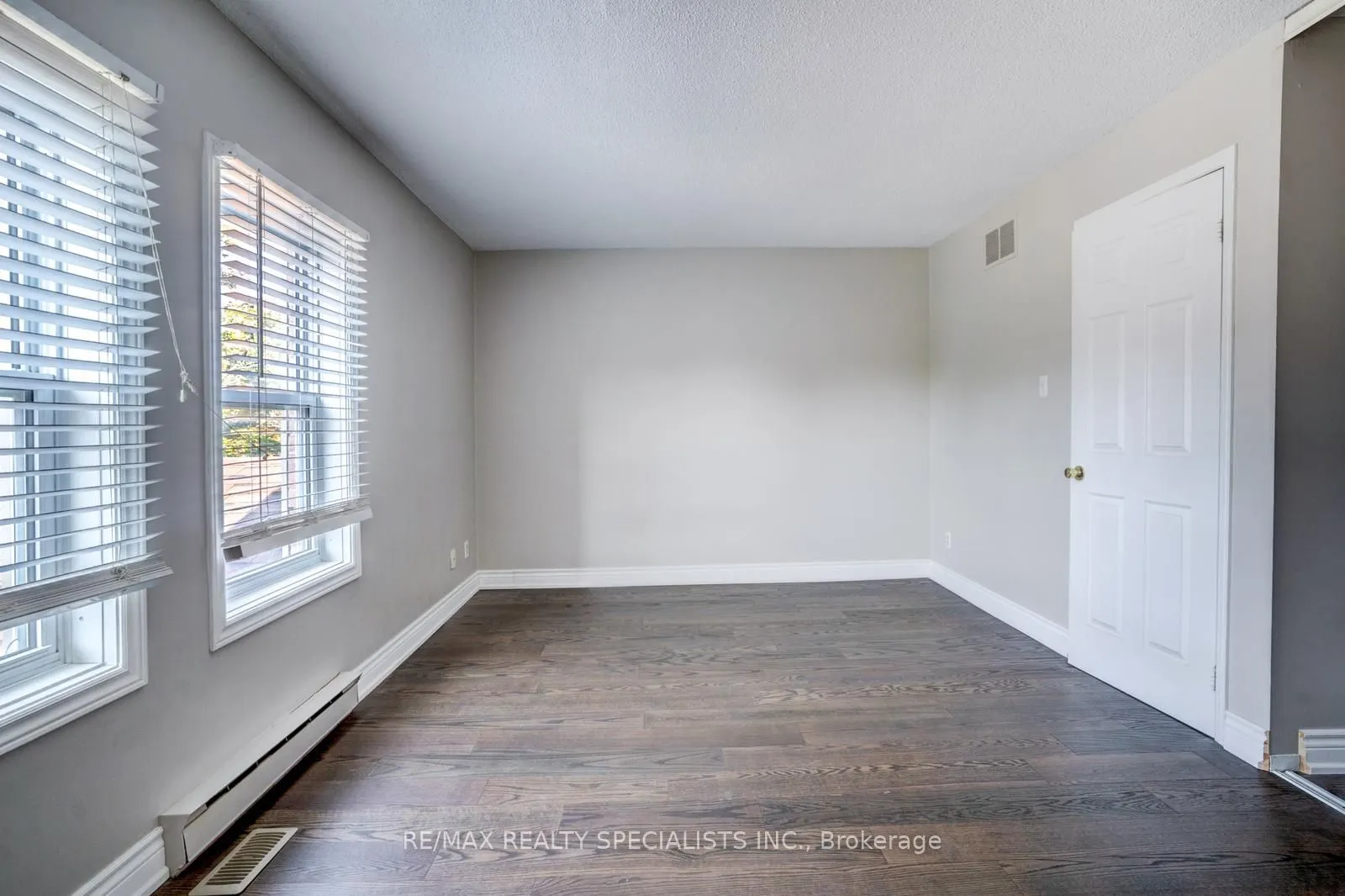 1039 Cedarglen Gate, #28