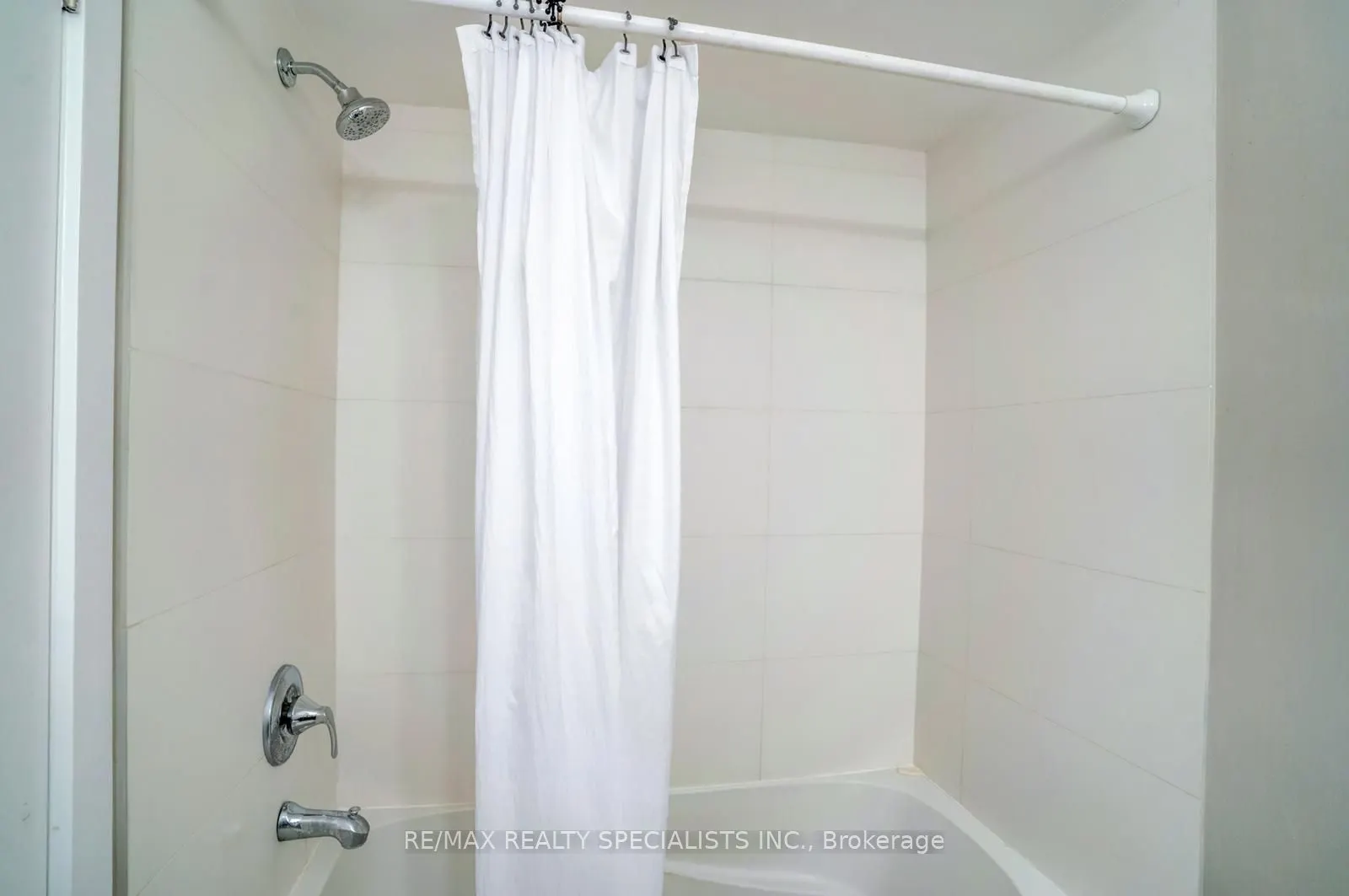1039 Cedarglen Gate, #28