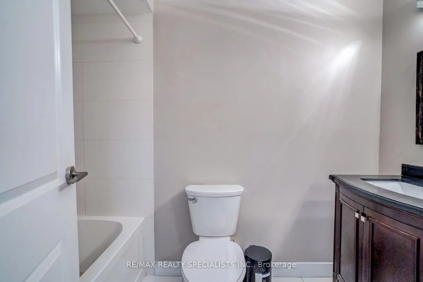 1039 Cedarglen Gate, #28
