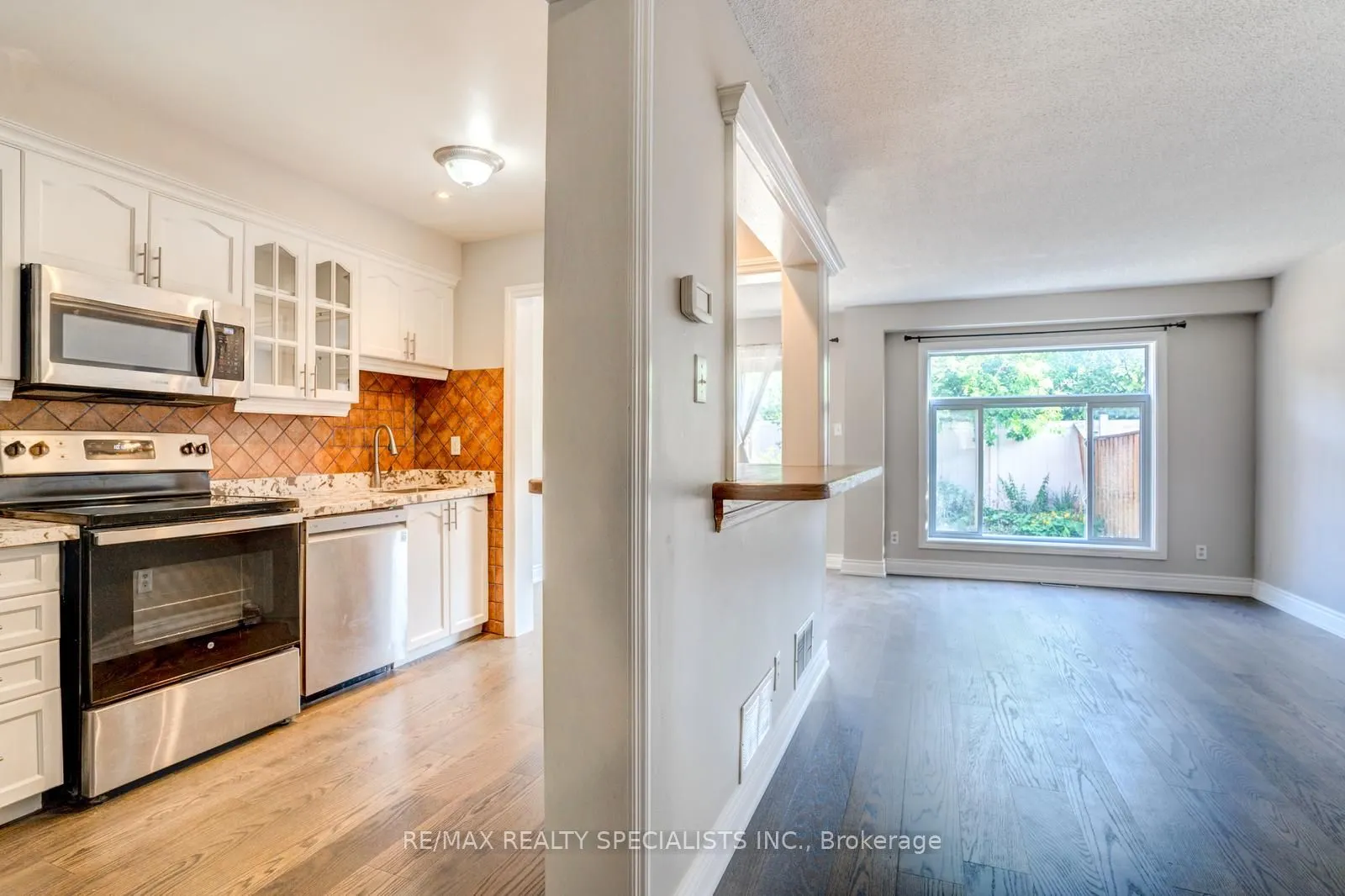 1039 Cedarglen Gate, #28