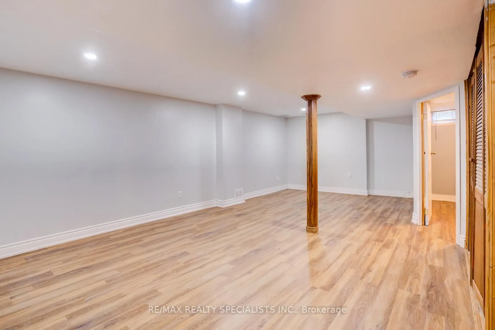 1039 Cedarglen Gate, #28