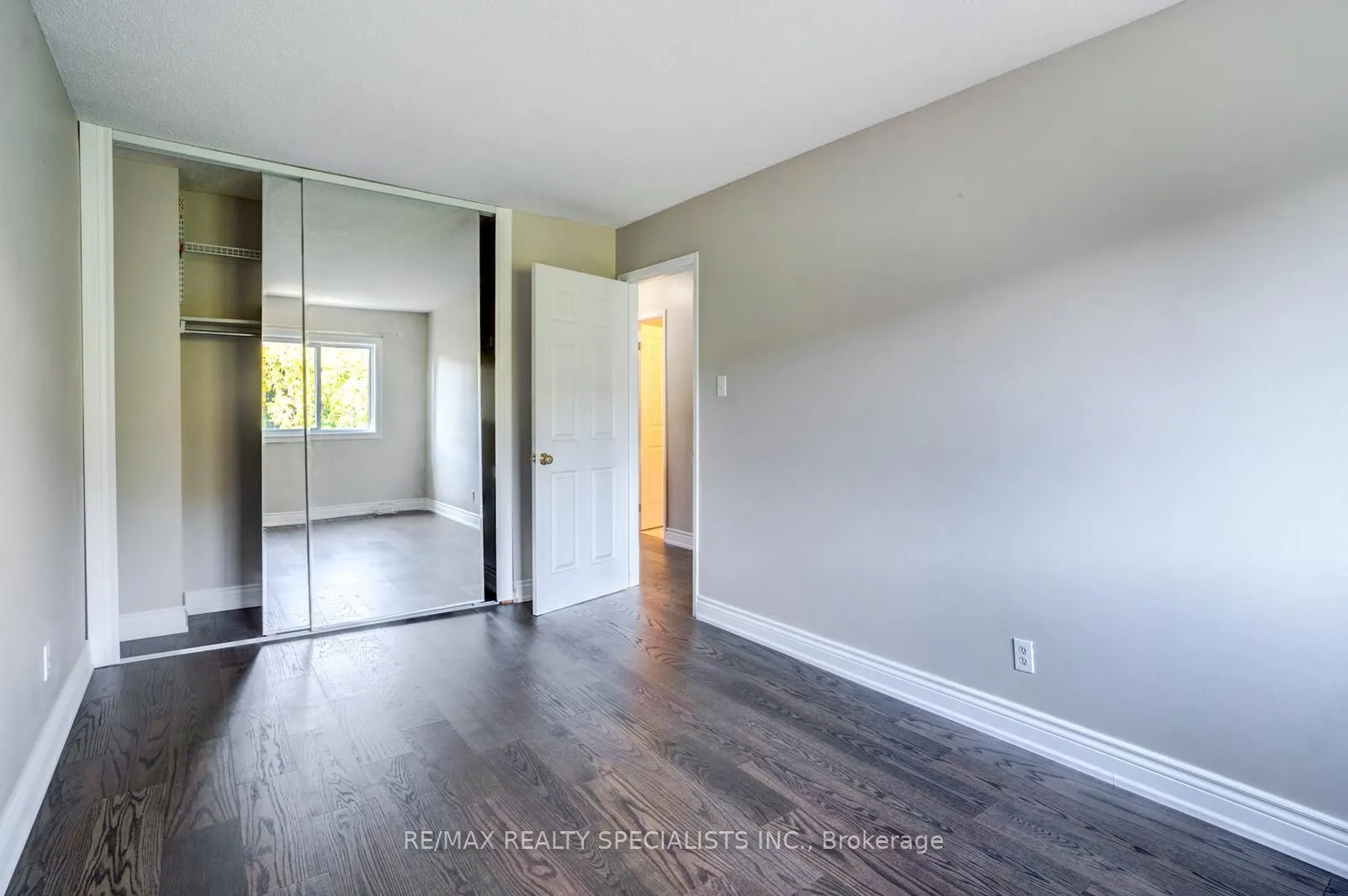 1039 Cedarglen Gate, #28