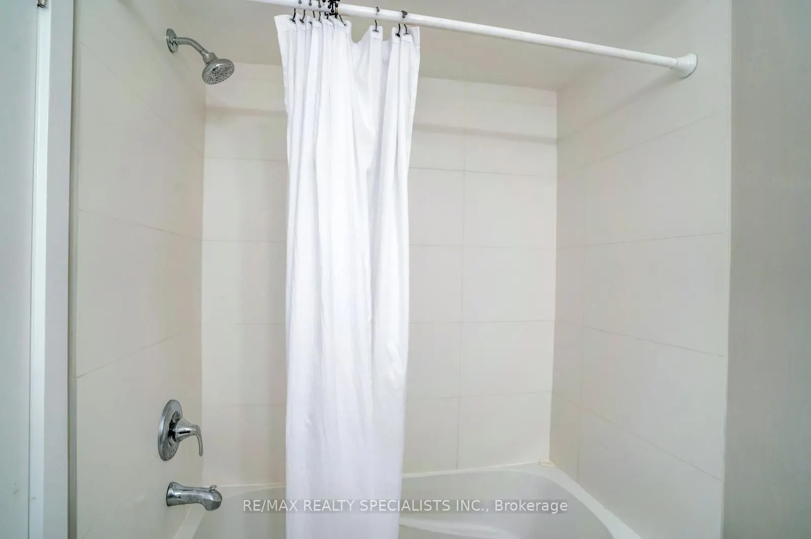 1039 Cedarglen Gate, #28