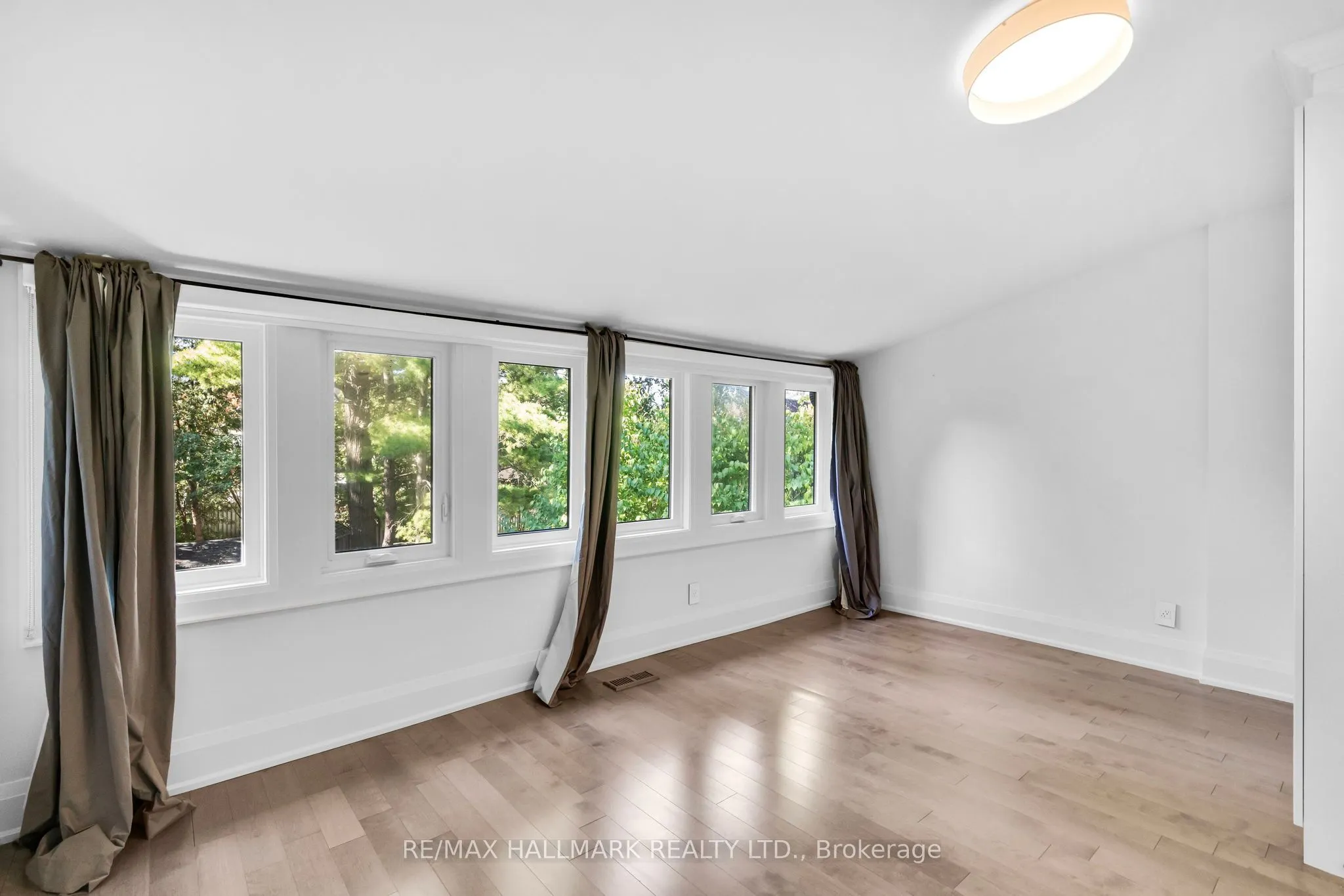26 Traymore Crescent