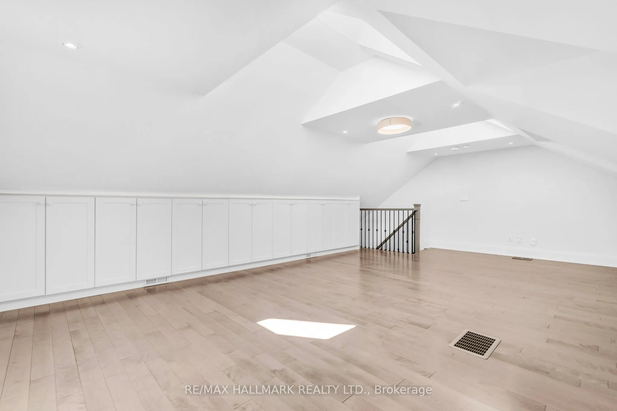 26 Traymore Crescent