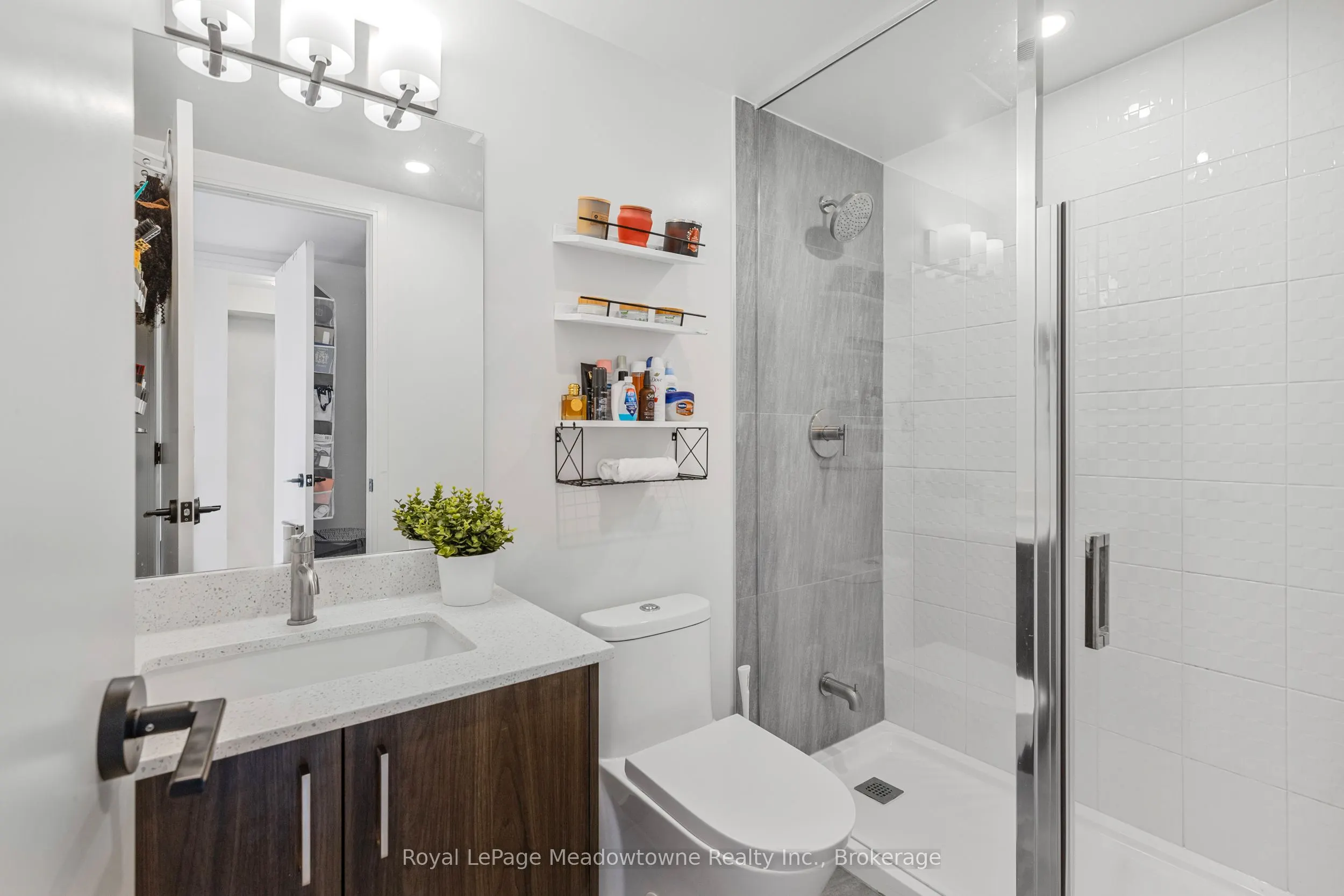 8010 Derry Road SW, #7