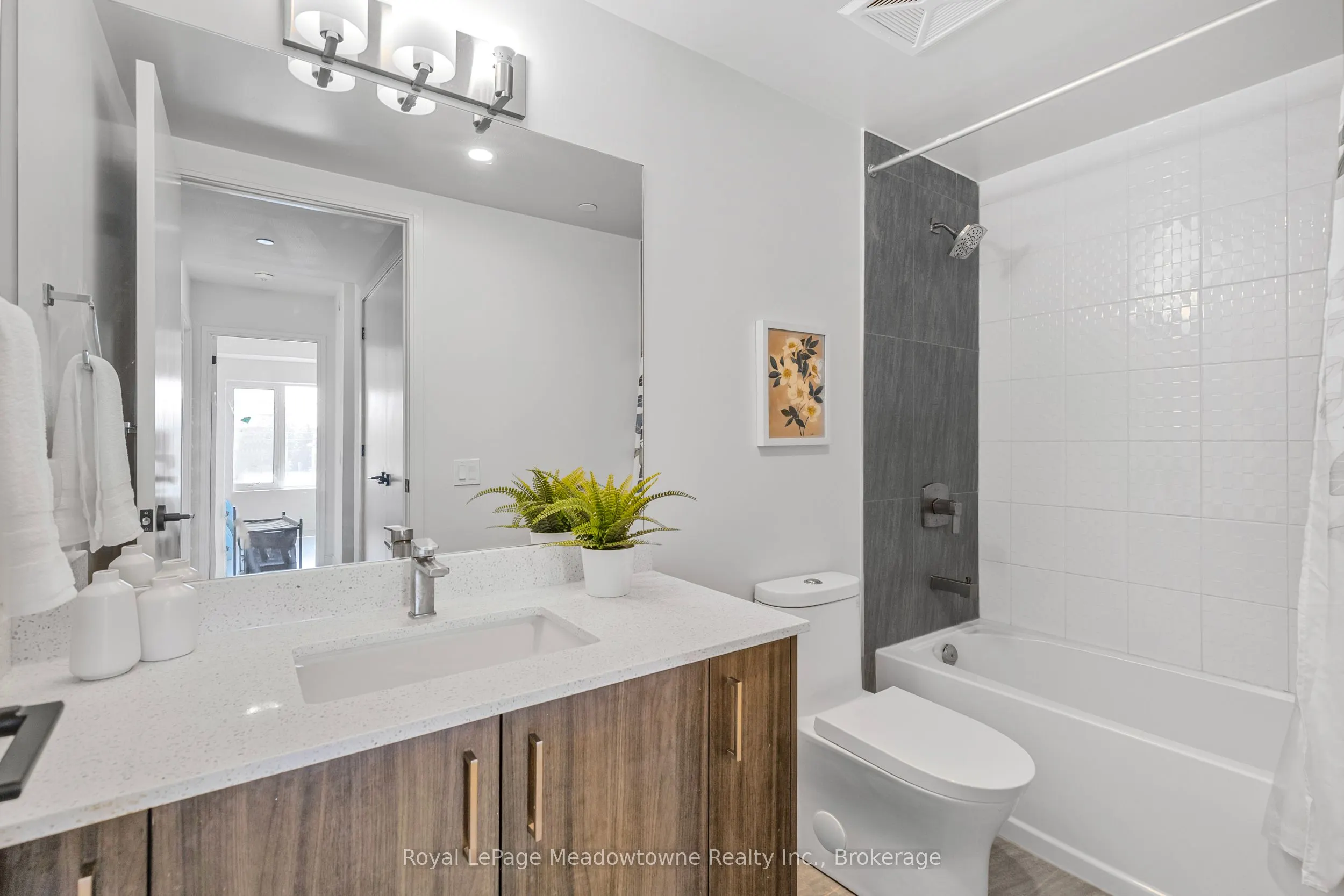 8010 Derry Road SW, #7