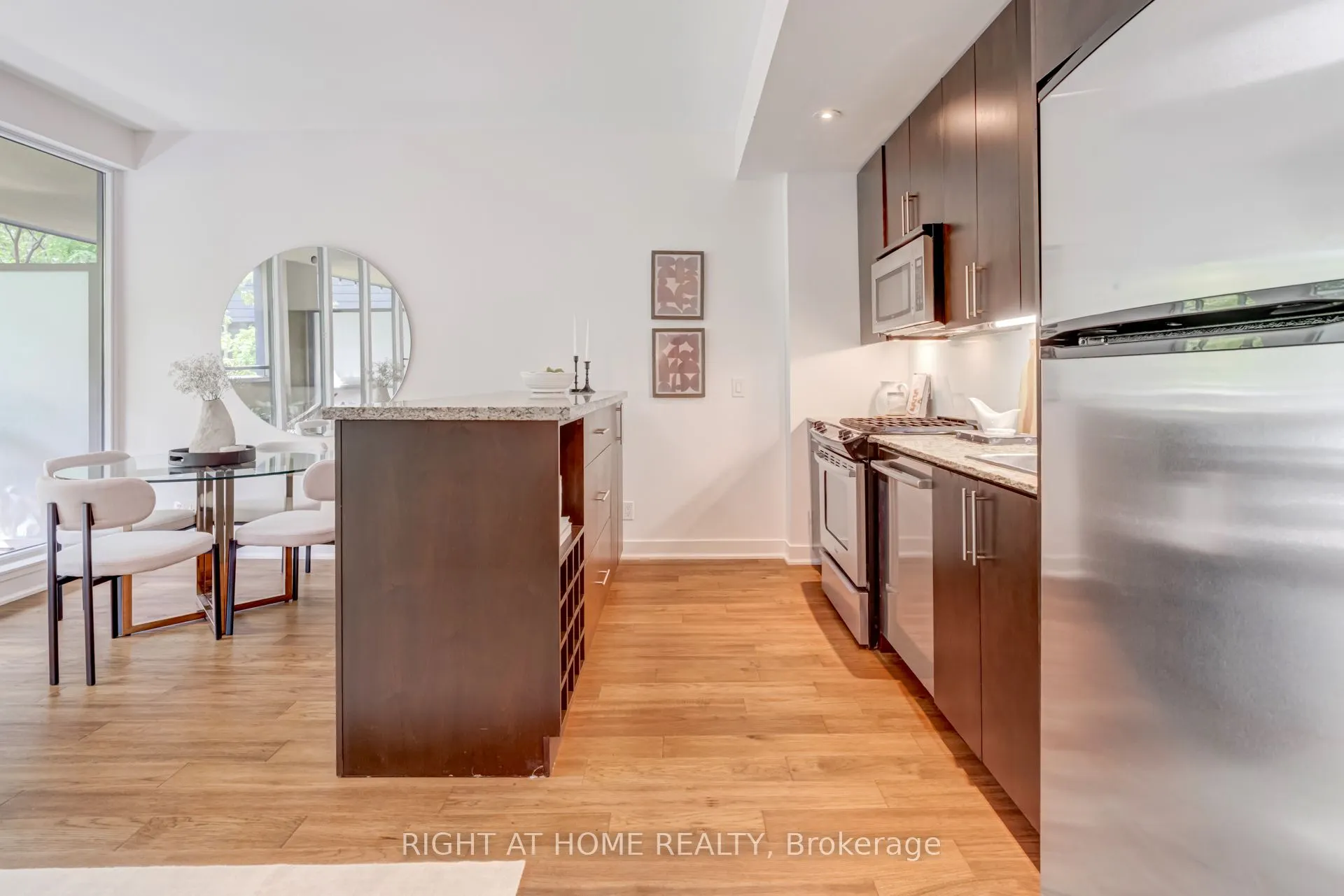 25 Ritchie Avenue S, #307