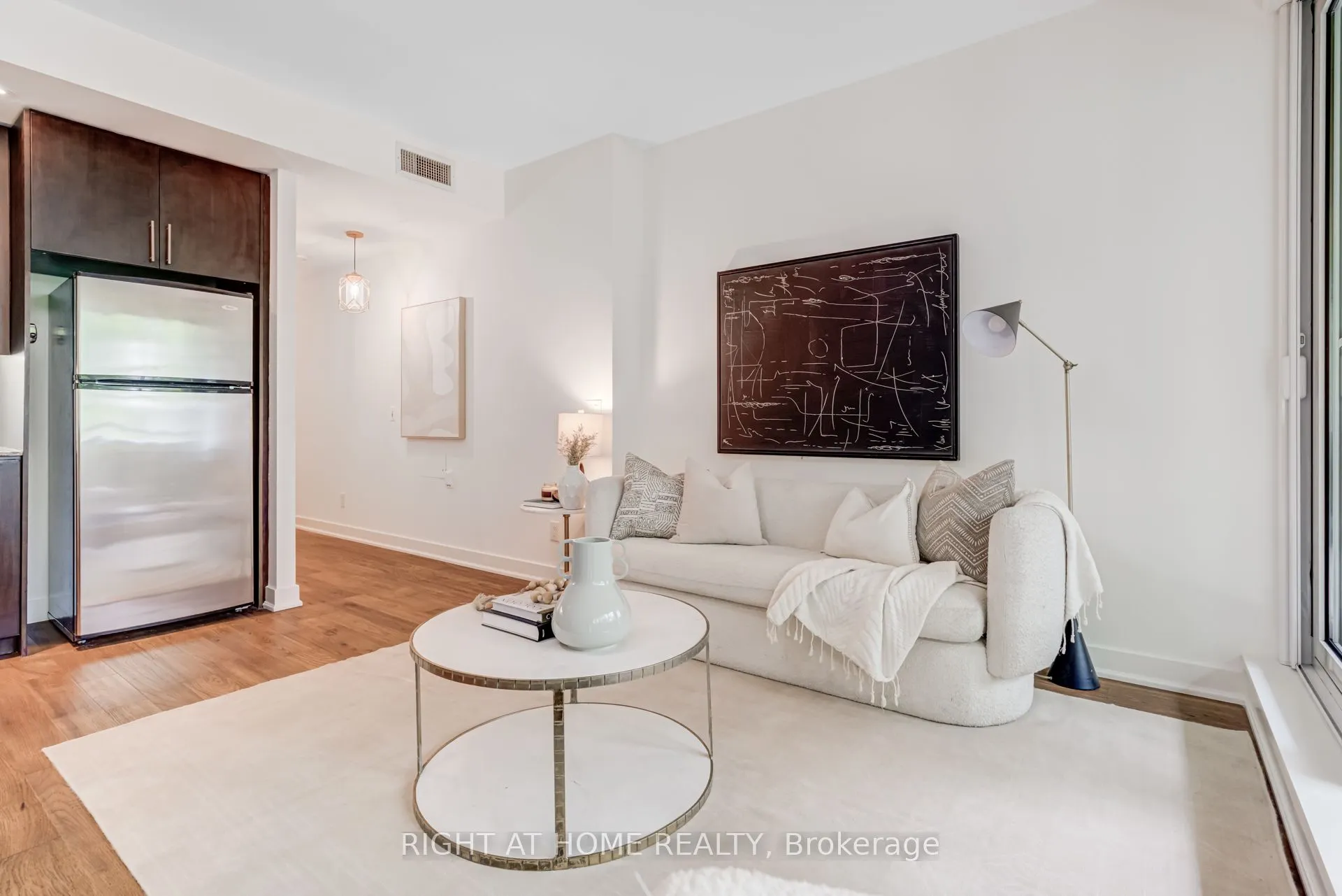 25 Ritchie Avenue S, #307