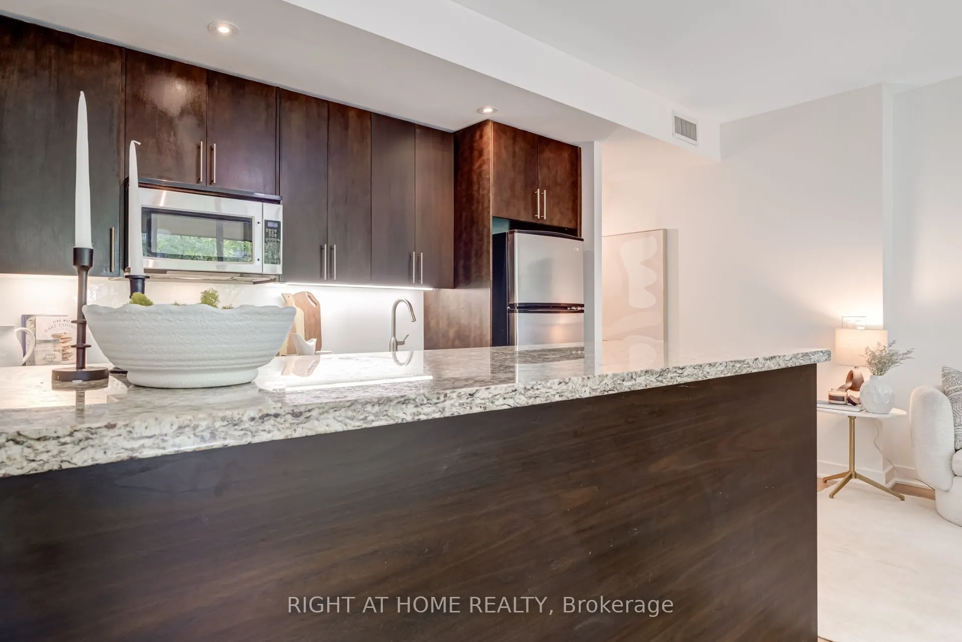 25 Ritchie Avenue S, #307