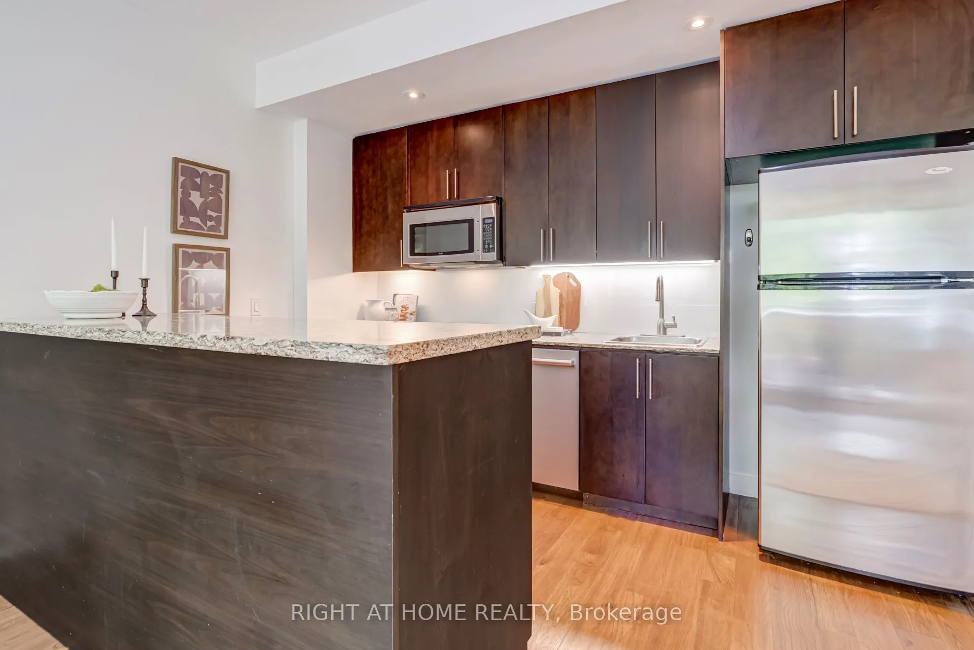 25 Ritchie Avenue S, #307