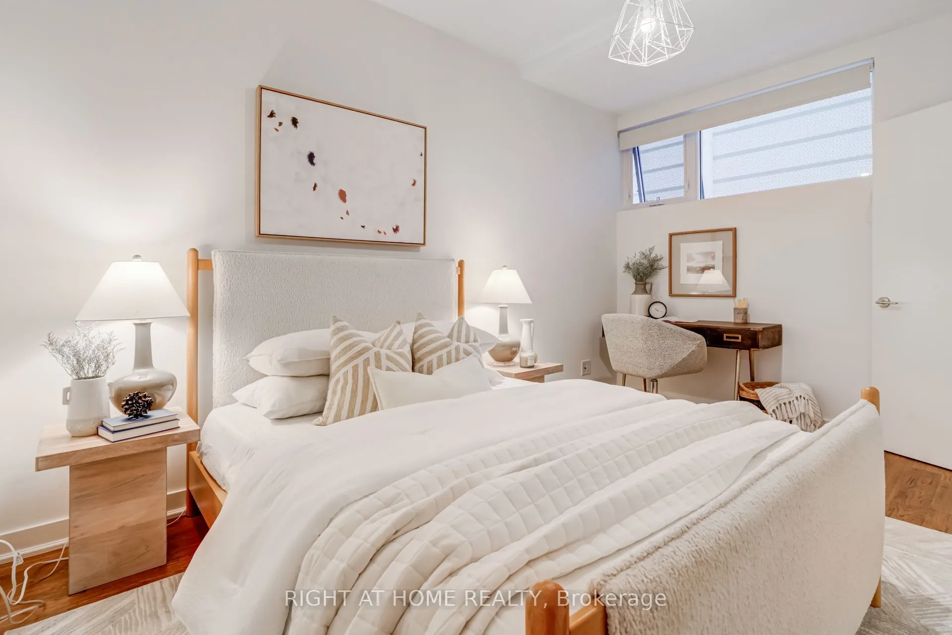 25 Ritchie Avenue S, #307