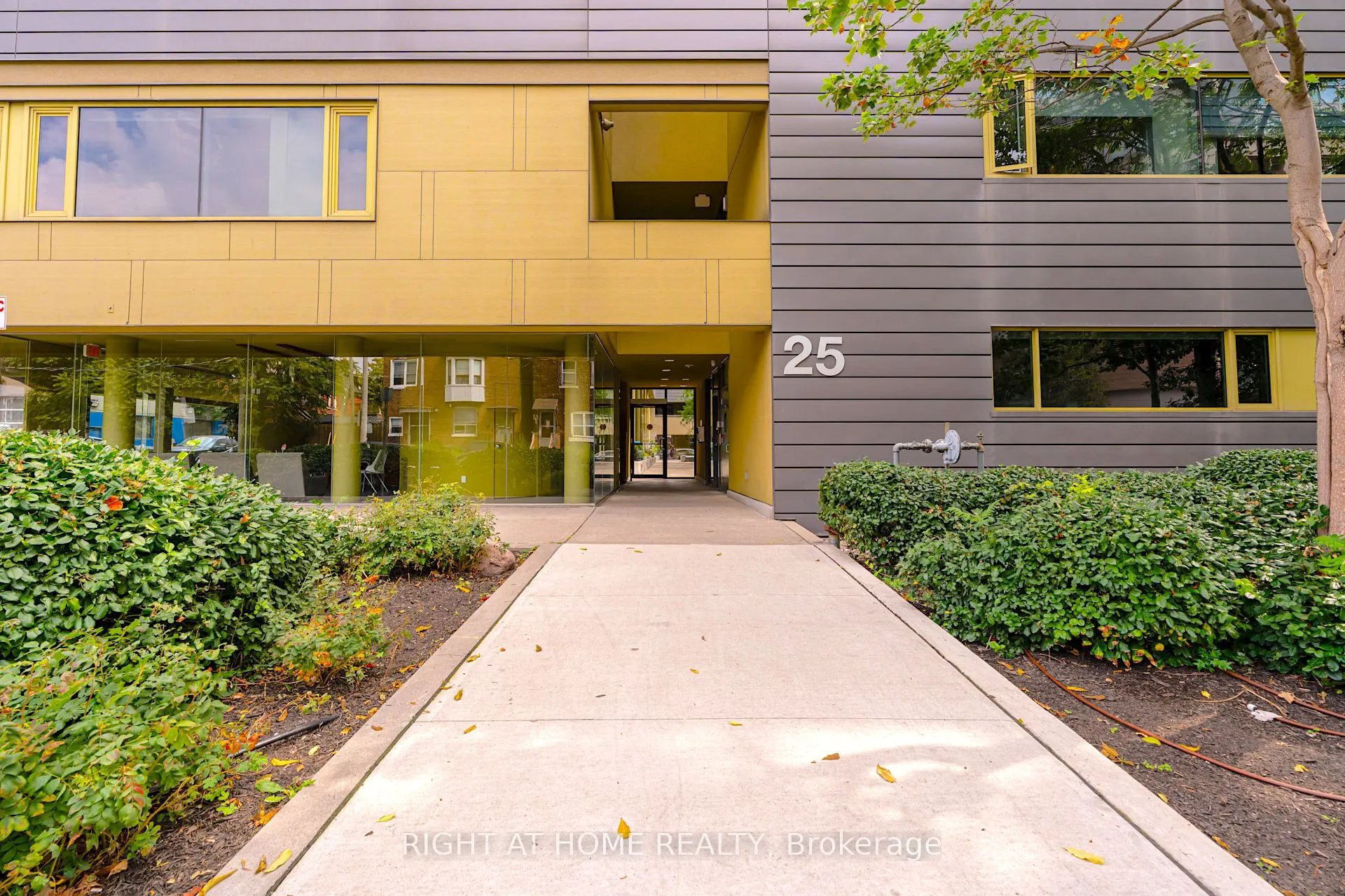 25 Ritchie Avenue S, #307