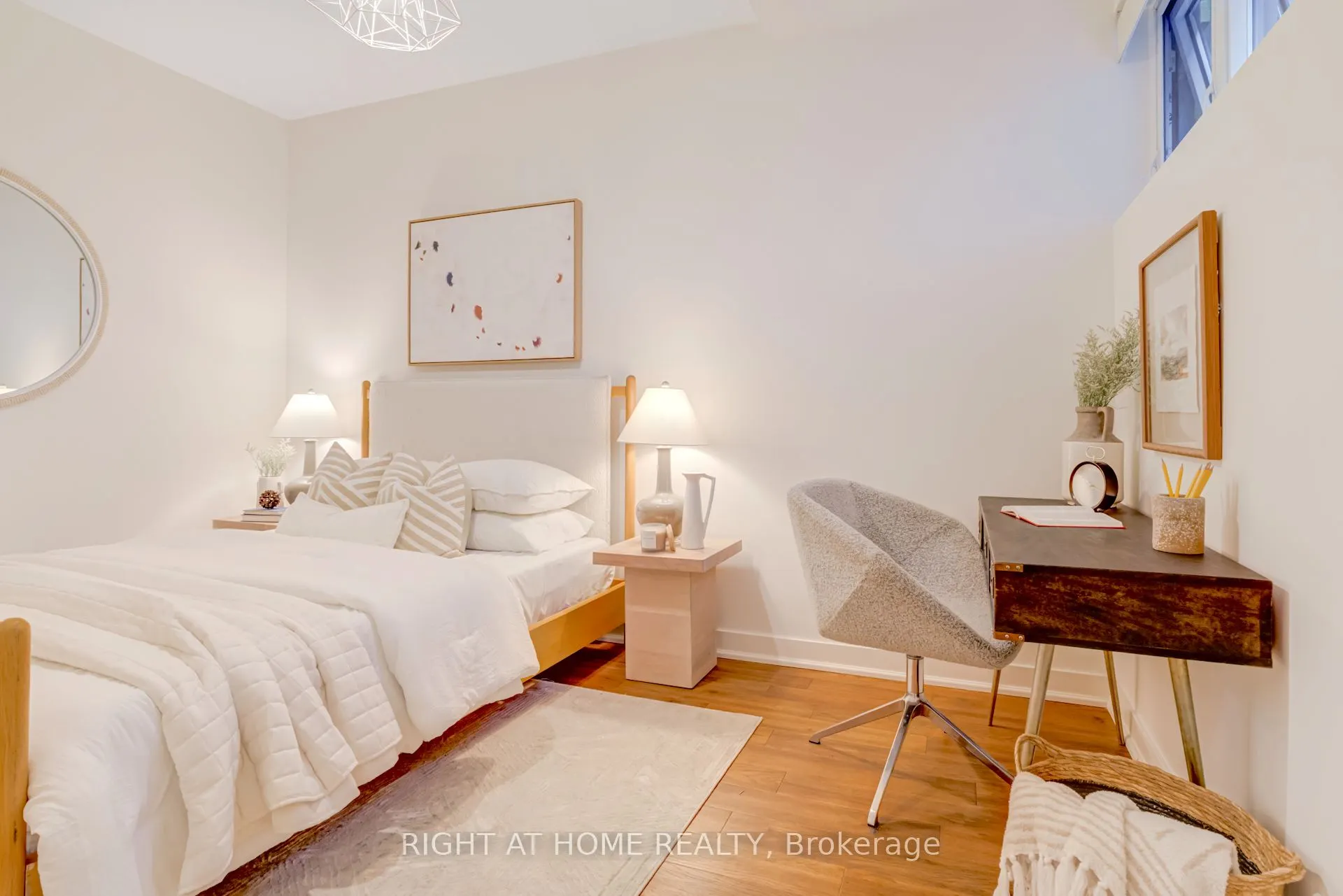 25 Ritchie Avenue S, #307