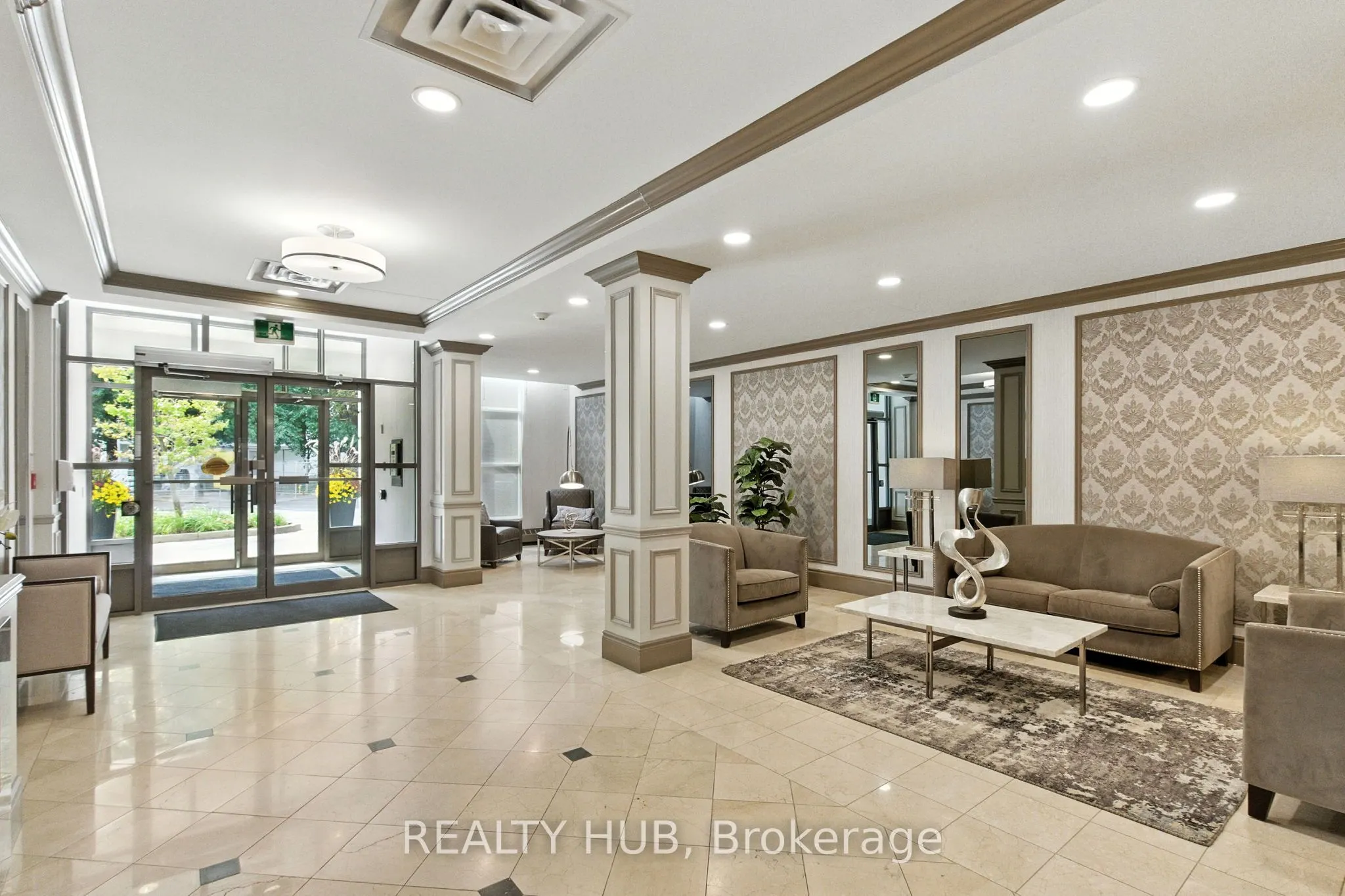 442 MAPLE Avenue, #7