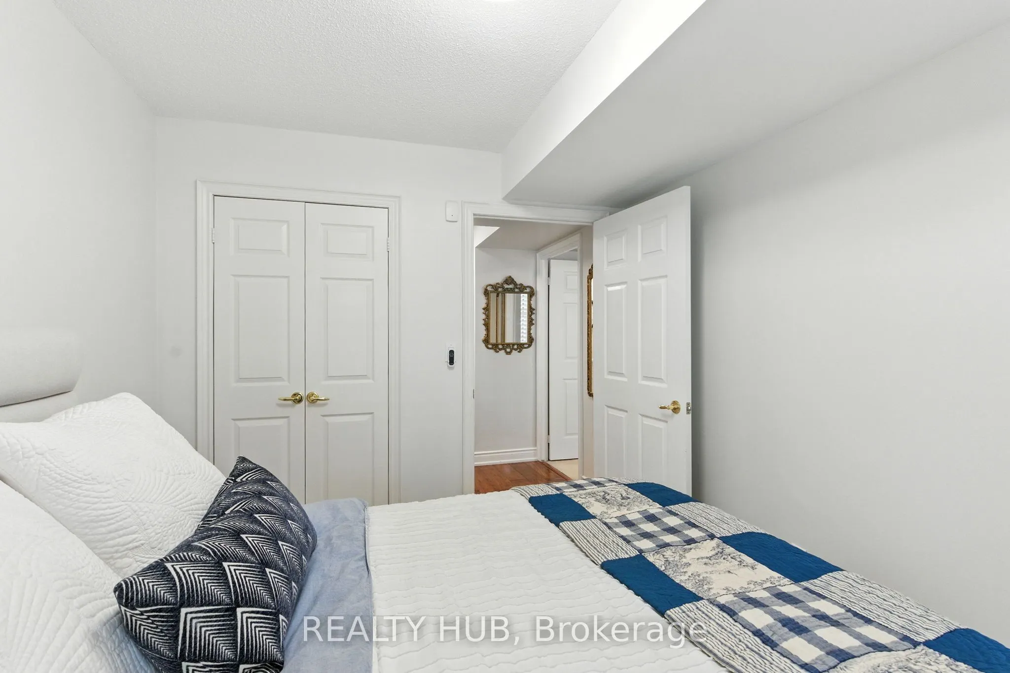 442 MAPLE Avenue, #7