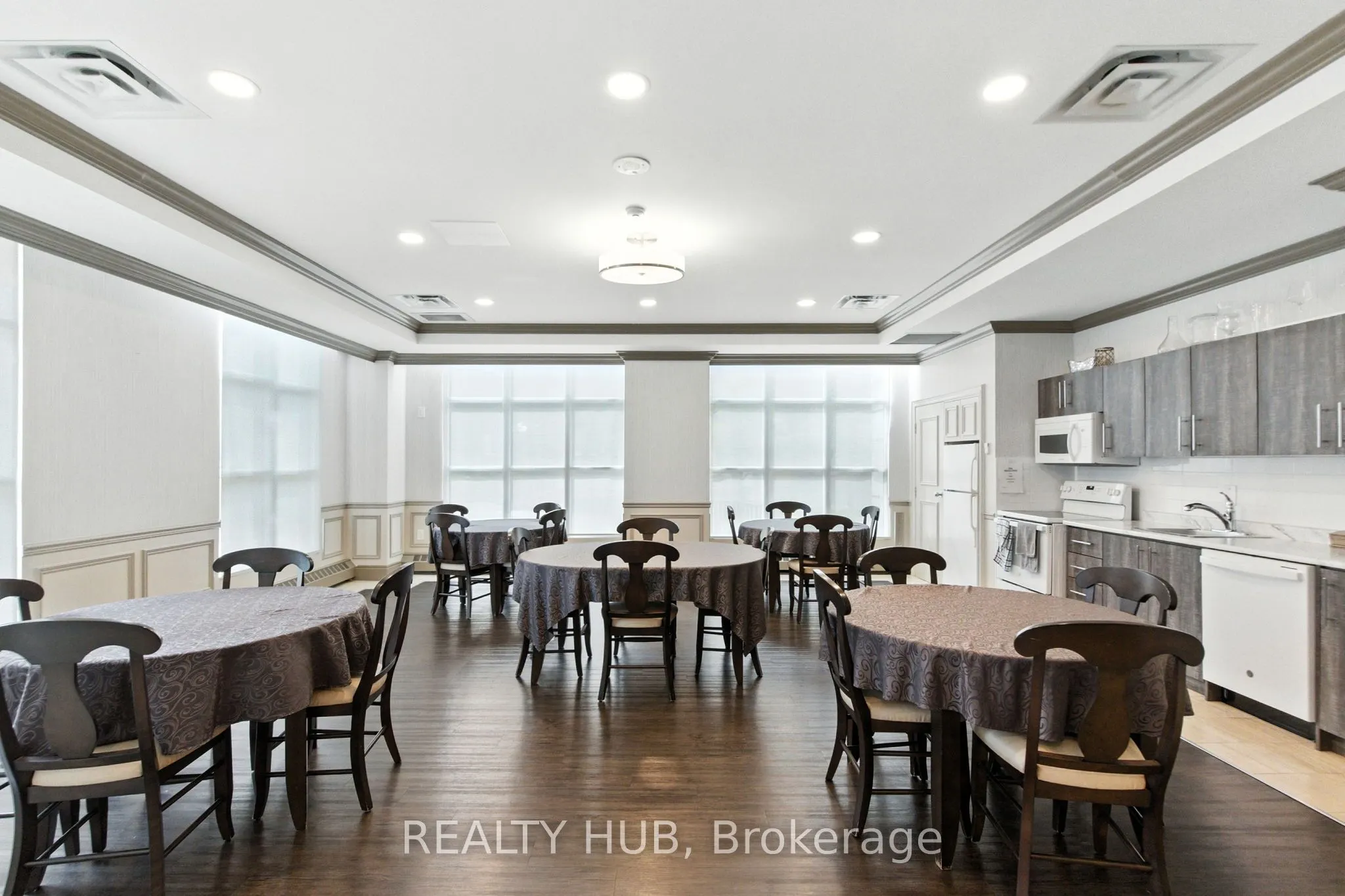 442 MAPLE Avenue, #7