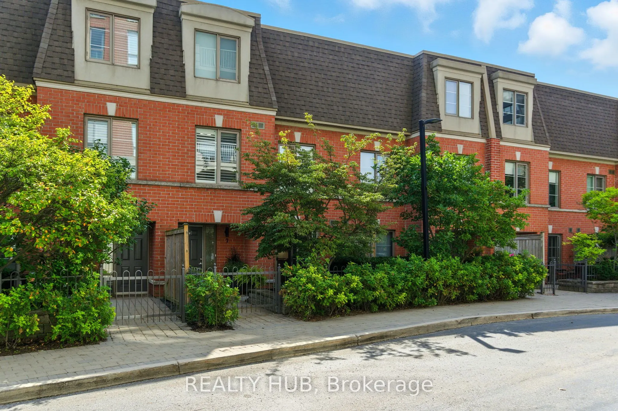 442 MAPLE Avenue, #7