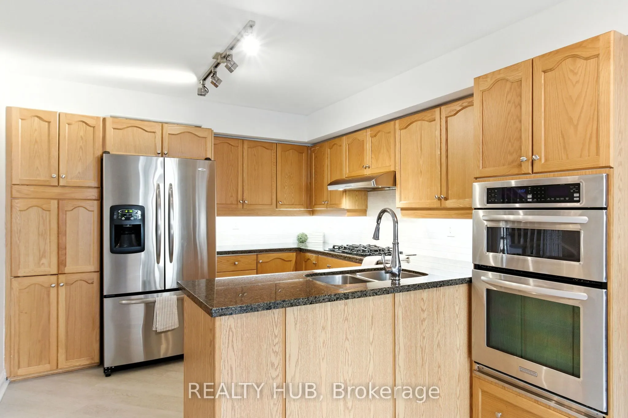 442 MAPLE Avenue, #7