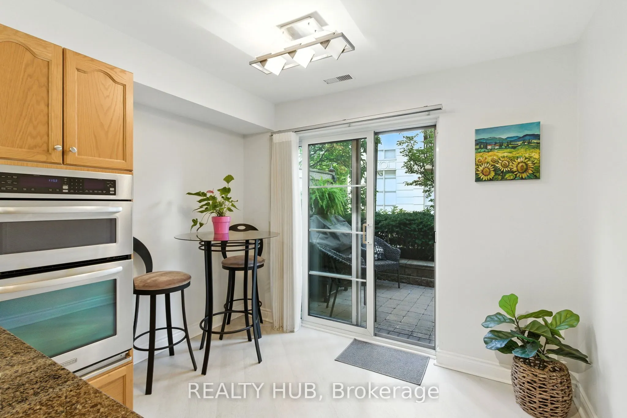 442 MAPLE Avenue, #7