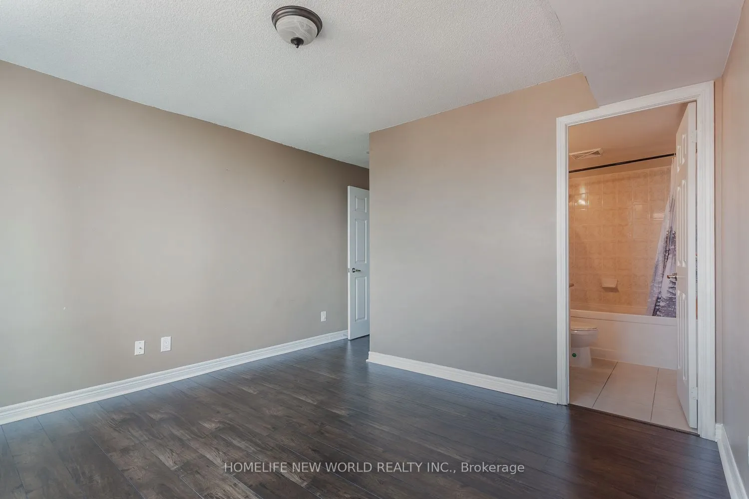 208 Enfield Place, #2108