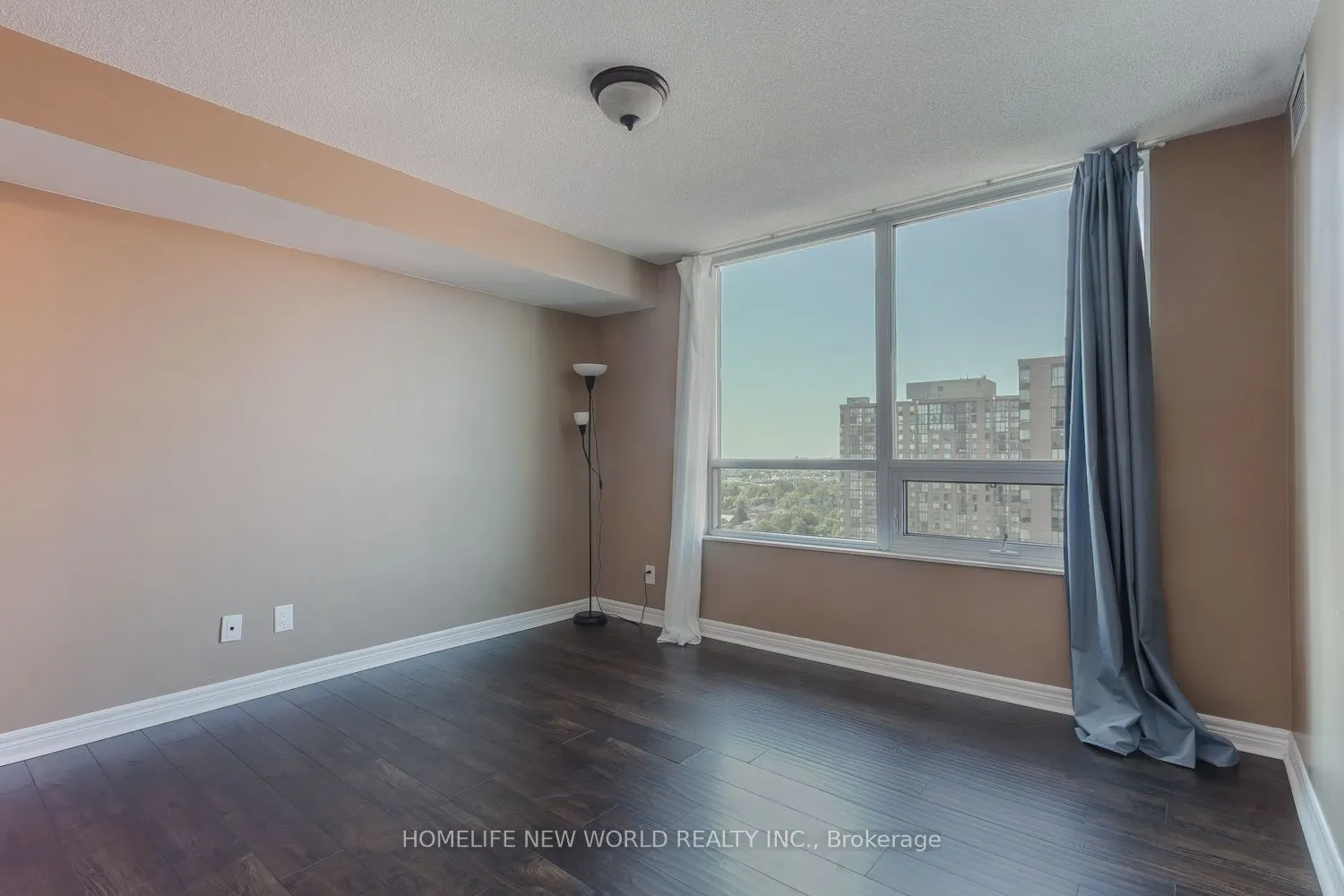 208 Enfield Place, #2108