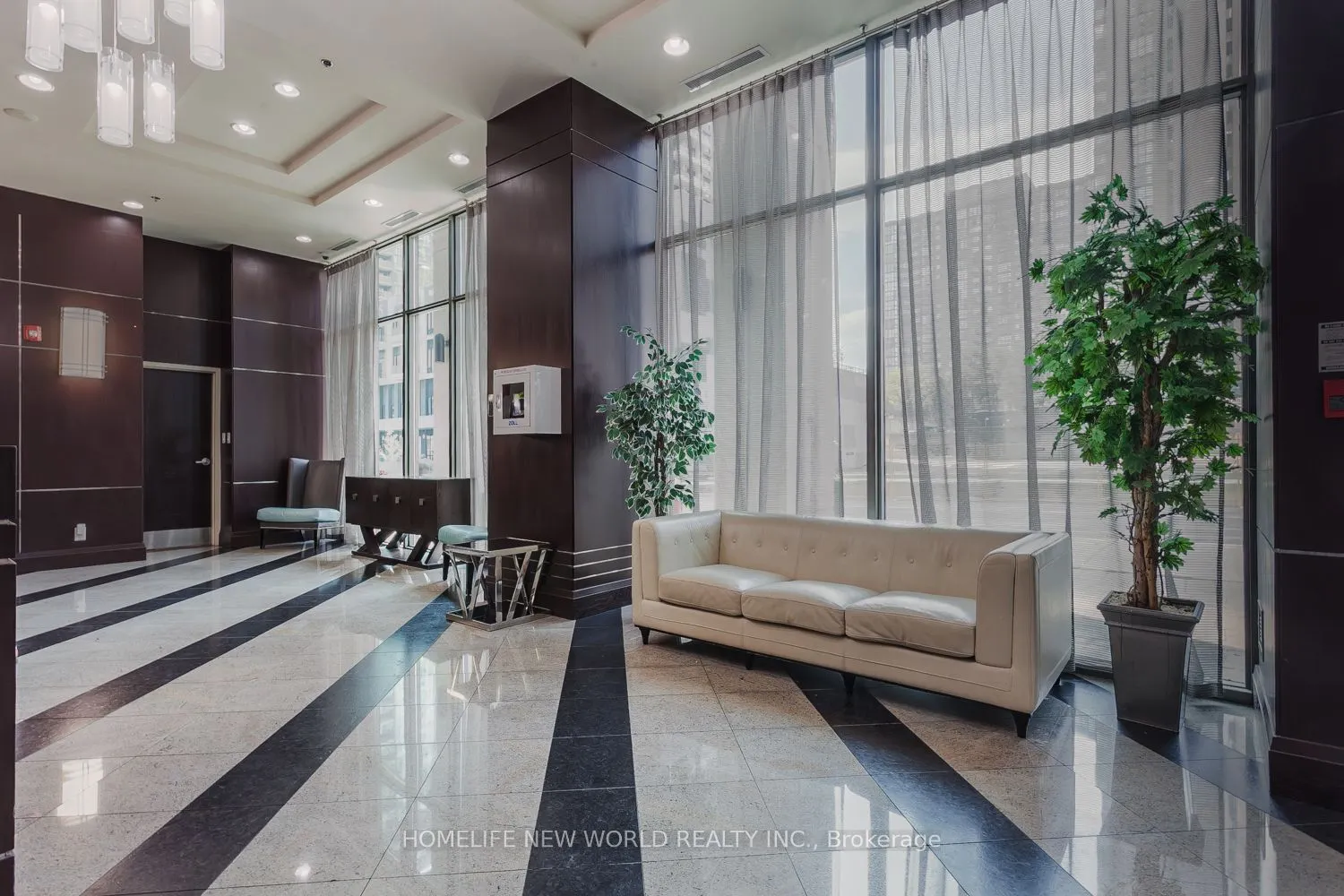 208 Enfield Place, #2108