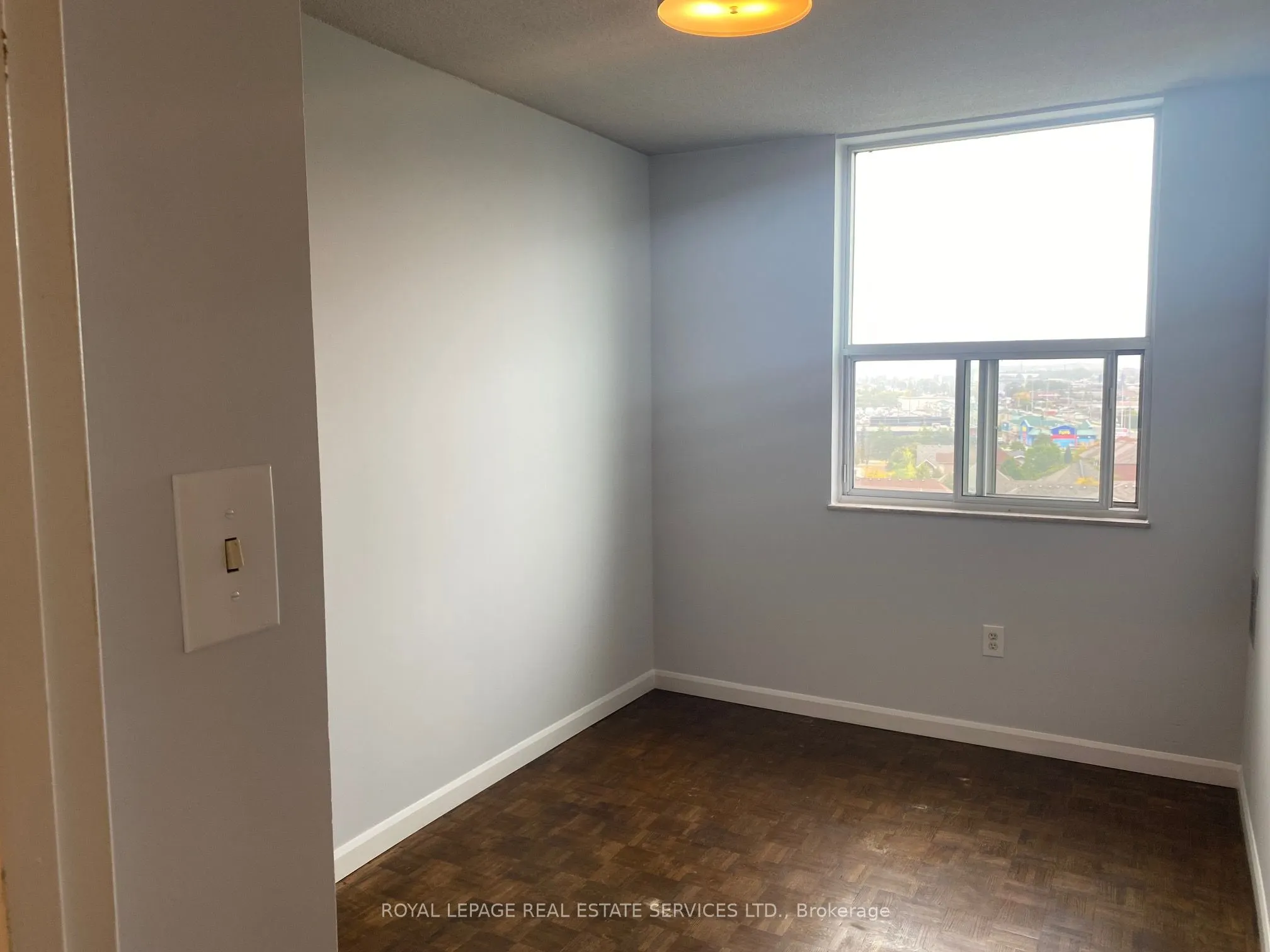 966 Inverhouse Drive, #1005