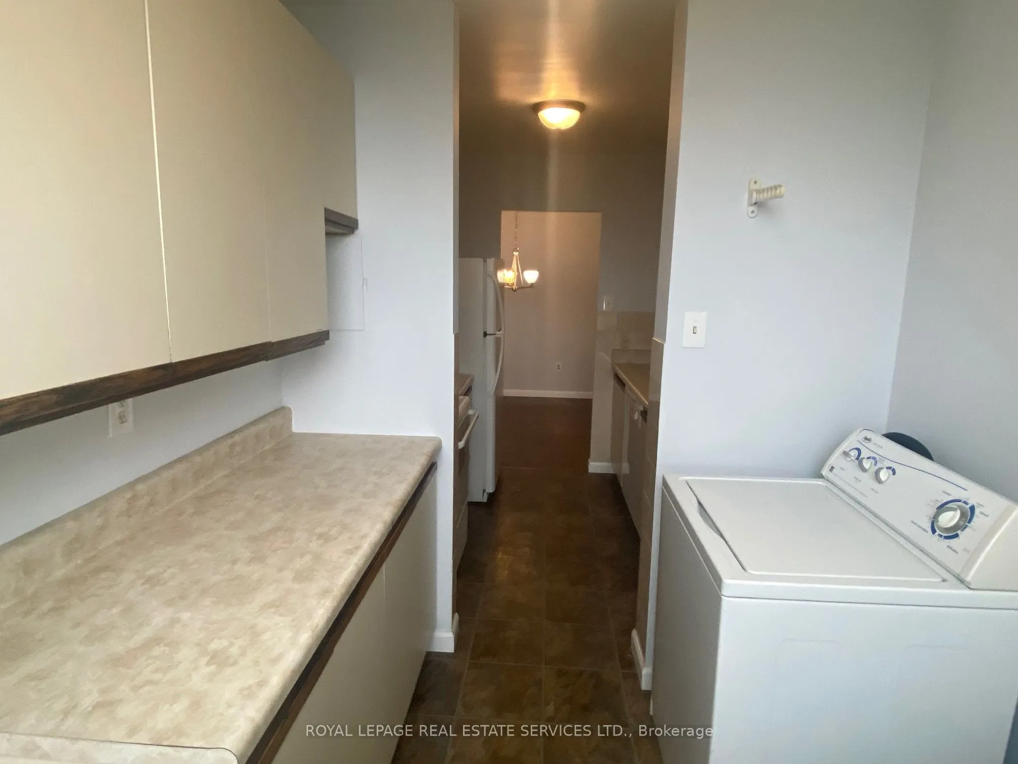 966 Inverhouse Drive, #1005