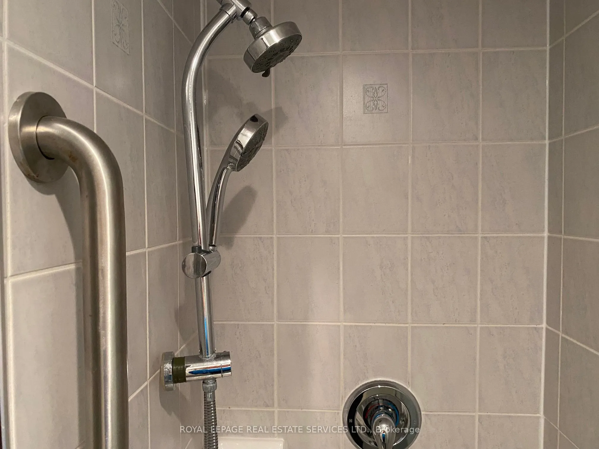 966 Inverhouse Drive, #1005