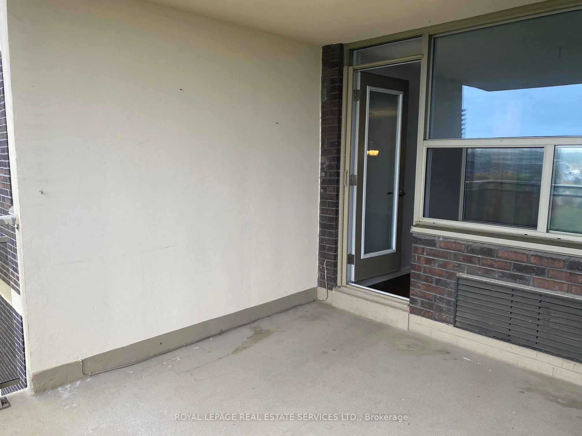 966 Inverhouse Drive, #1005