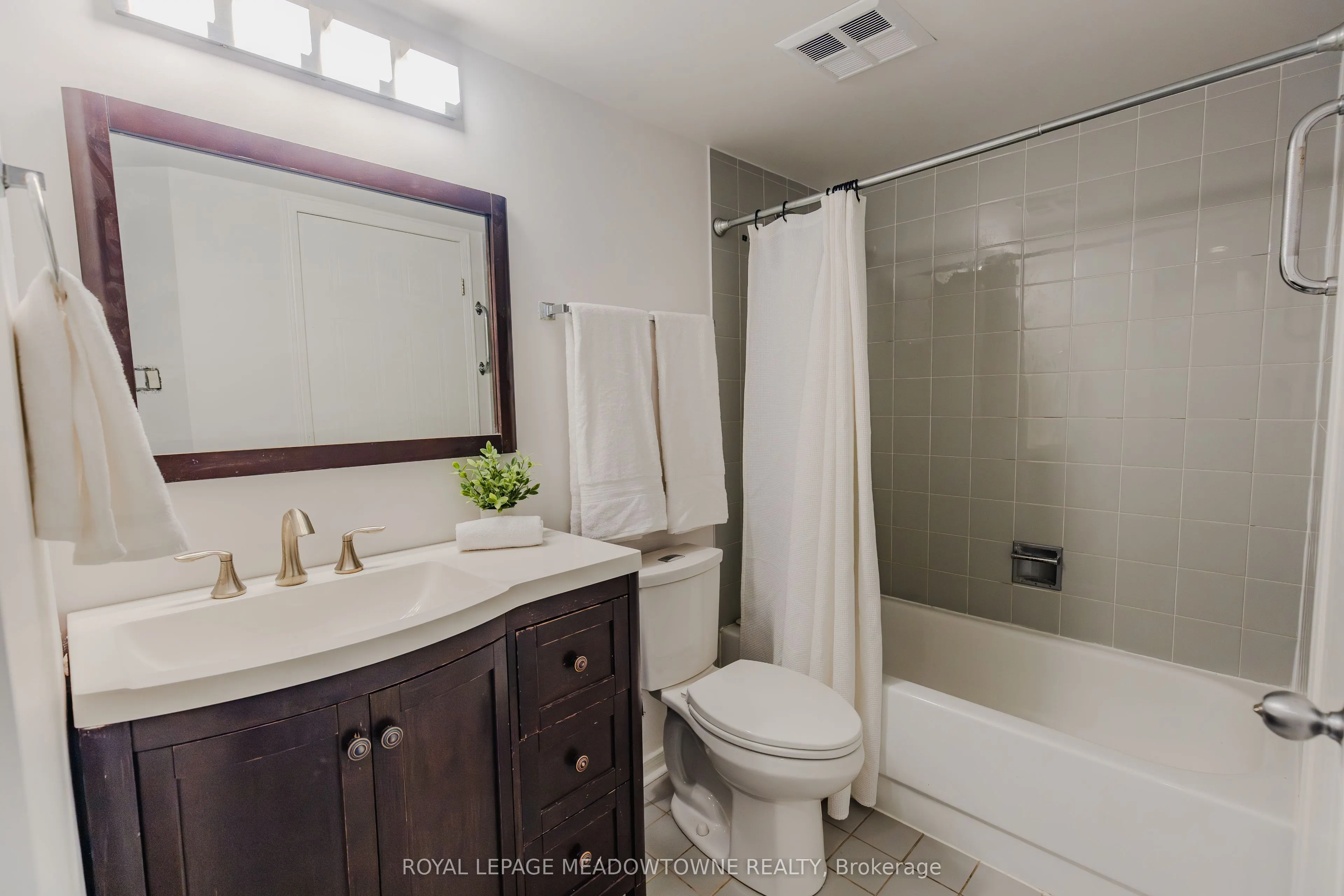 1496 Pilgrims Way, #112