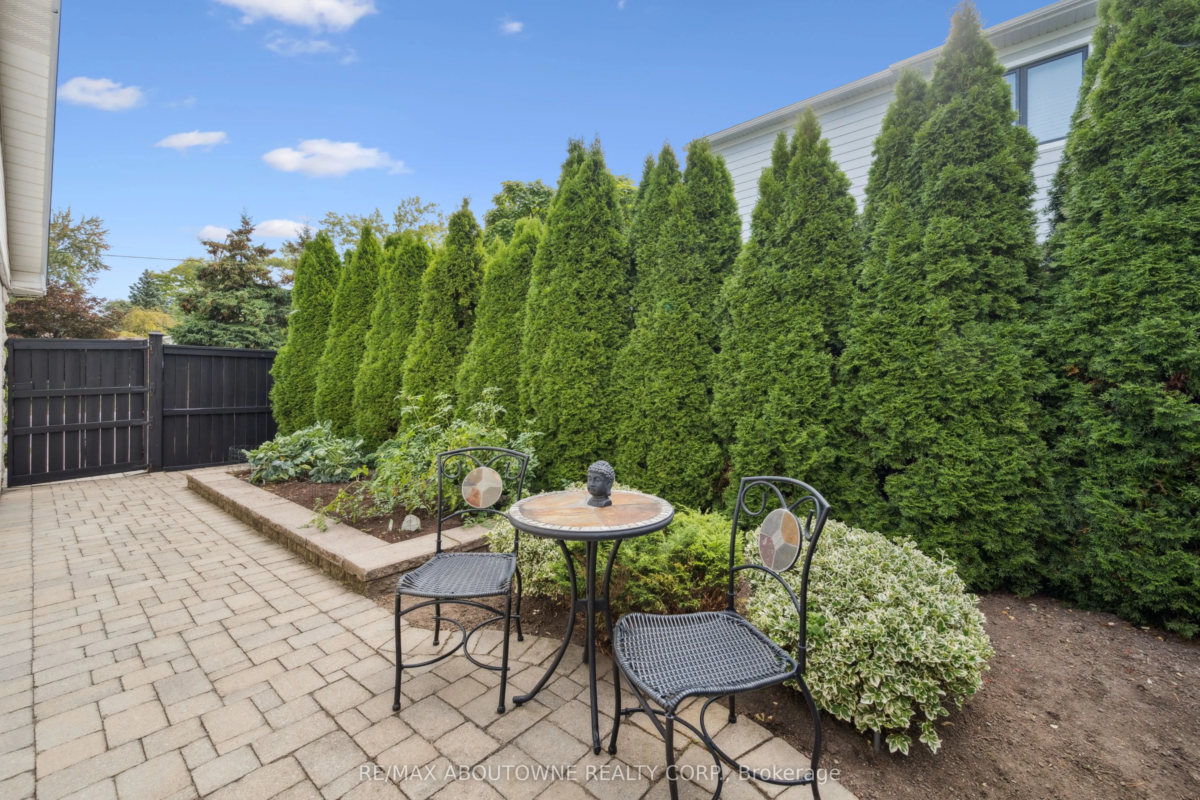 68 Theodore Drive