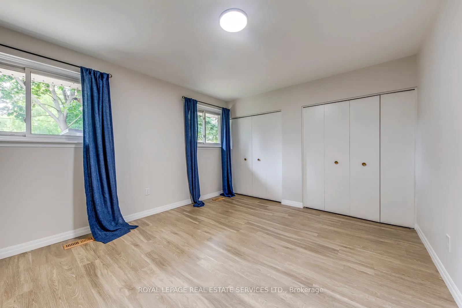 1311 Elgin Crescent