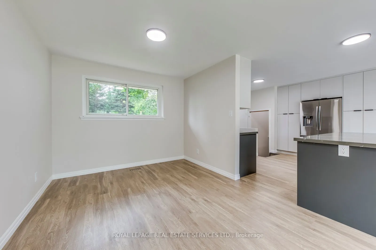 1311 Elgin Crescent