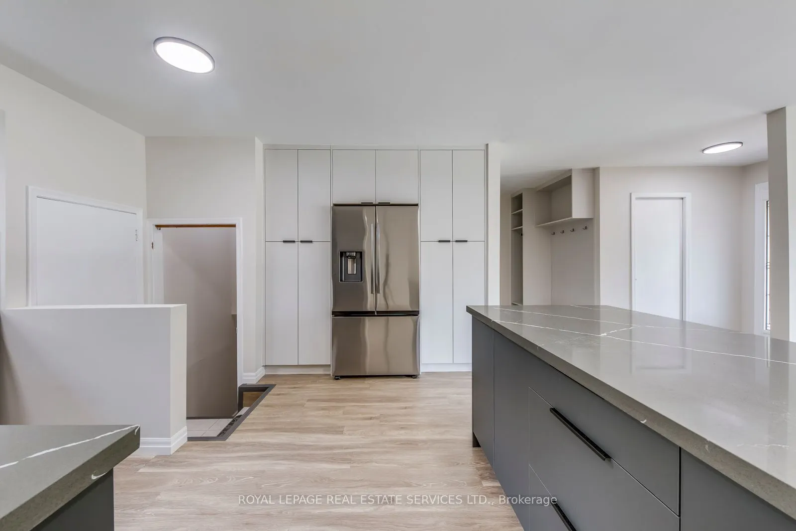 1311 Elgin Crescent